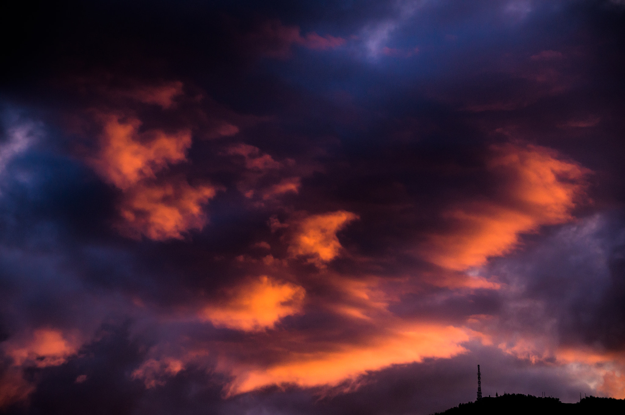 Sony SLT-A57 + Tamron AF 28-105mm F4-5.6 [IF] sample photo. Heading towards clouds photography