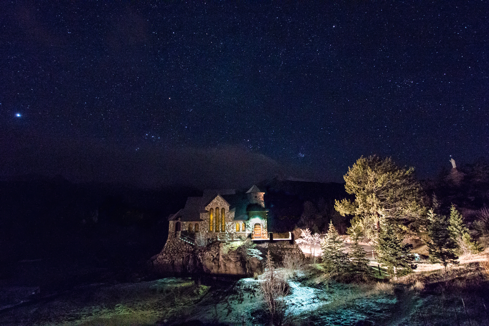 Canon EOS 650D (EOS Rebel T4i / EOS Kiss X6i) sample photo. Chapel on the rock photography