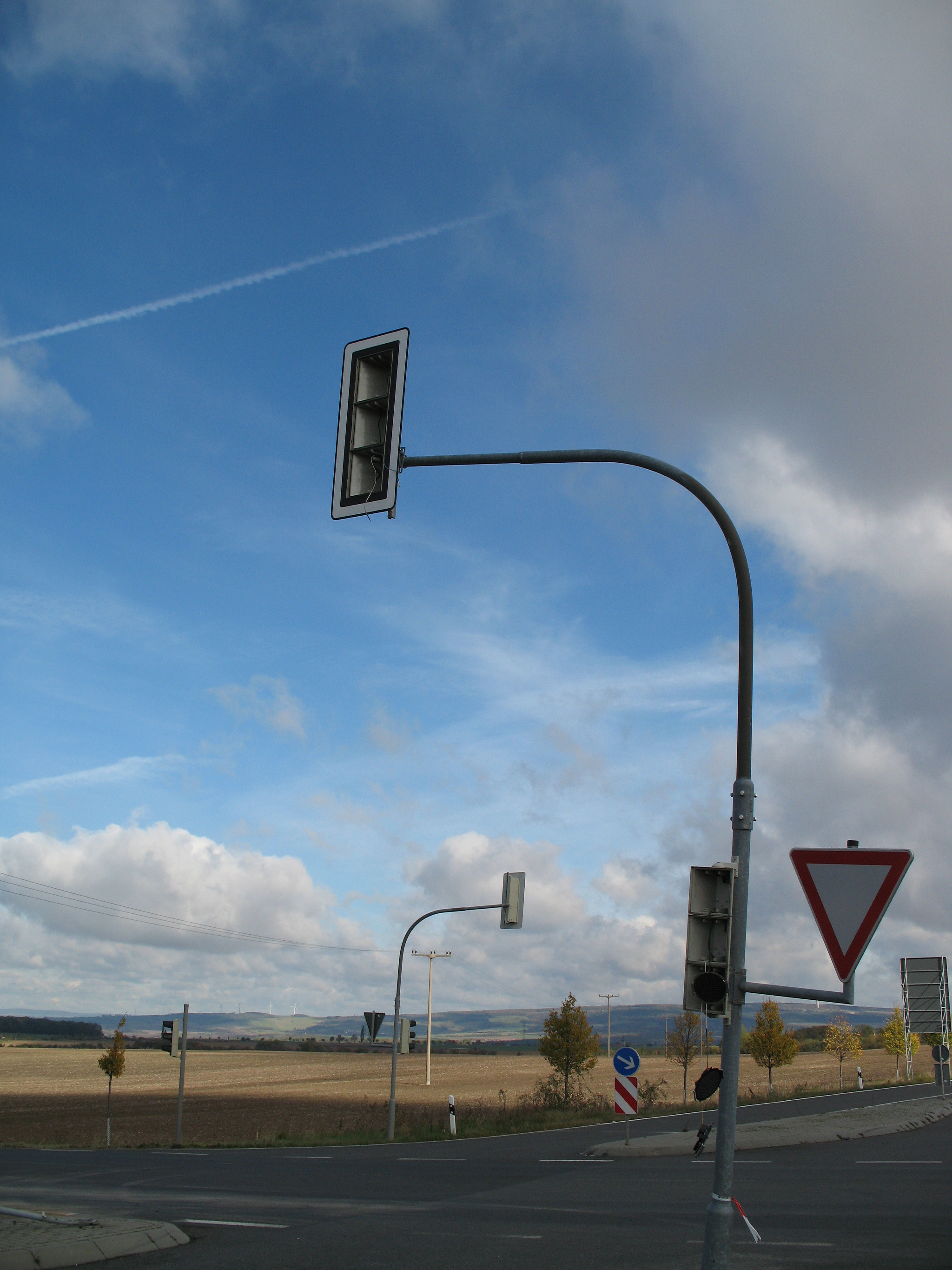 Canon POWERSHOT A640 sample photo. Traffic lights off photography