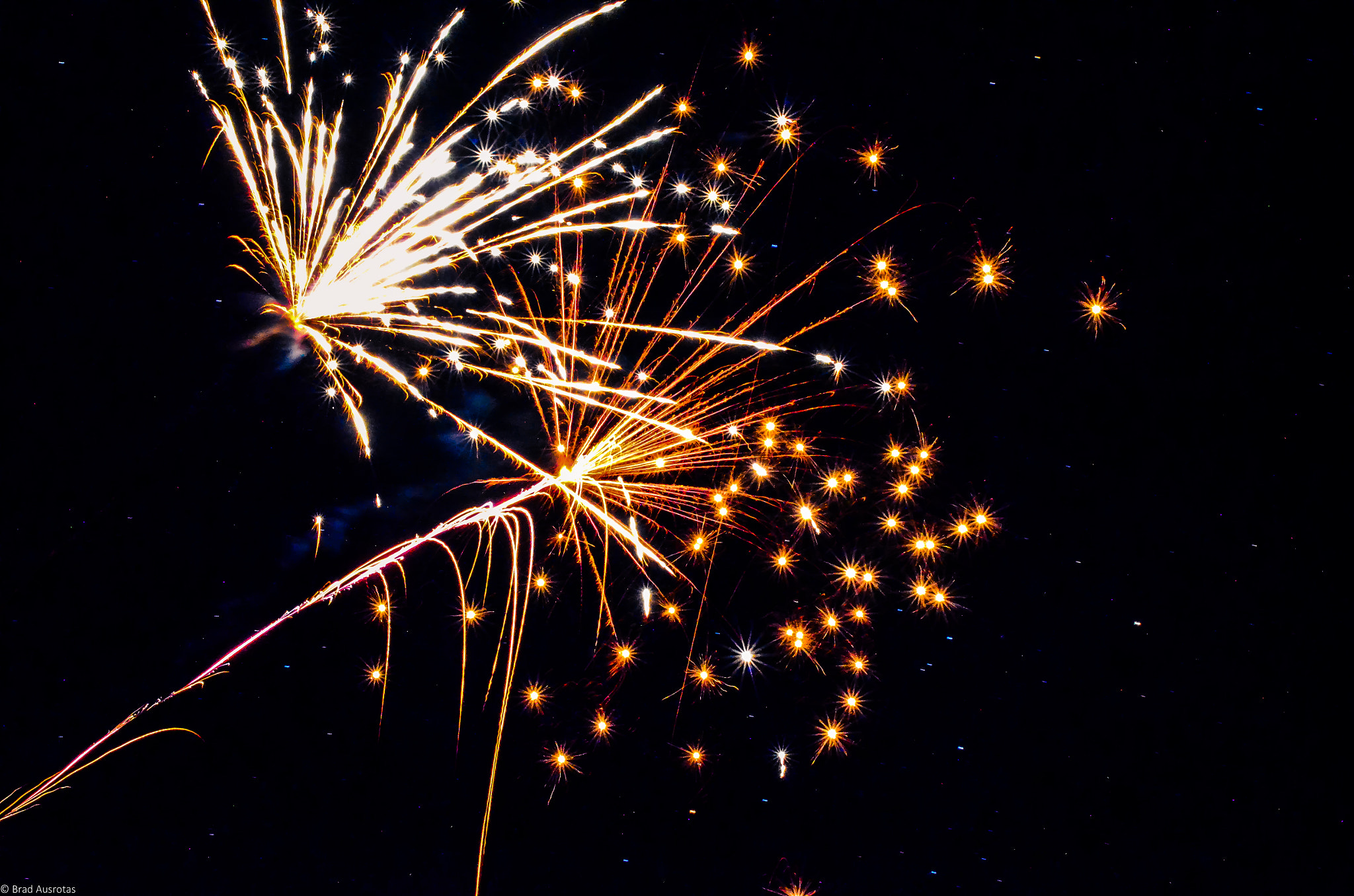 AF Zoom-Nikkor 35-80mm f/4-5.6D N sample photo. Fireworks 4 photography