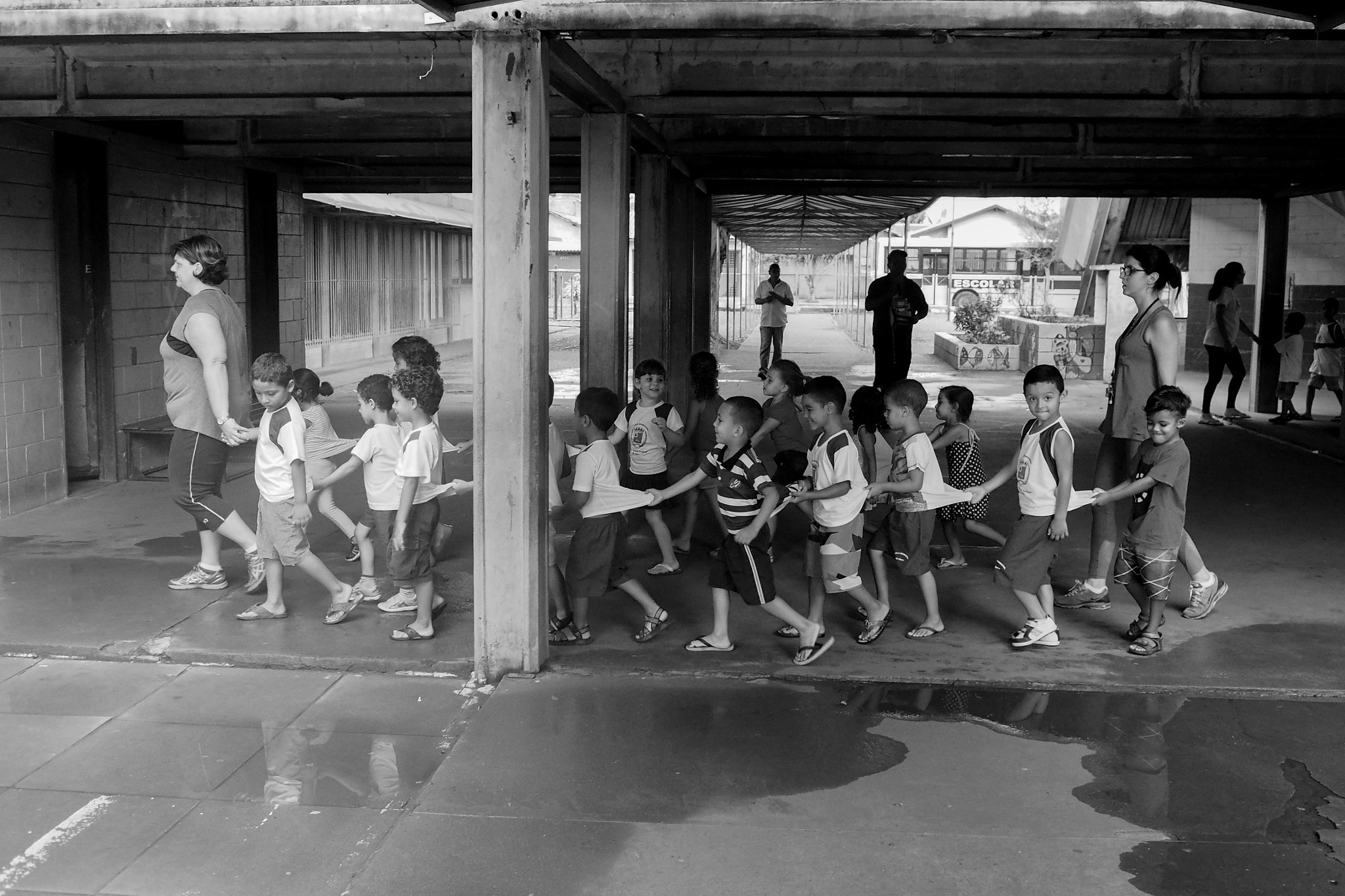 Olympus M.Zuiko Digital 17mm F2.8 Pancake sample photo. Kids in the school photography