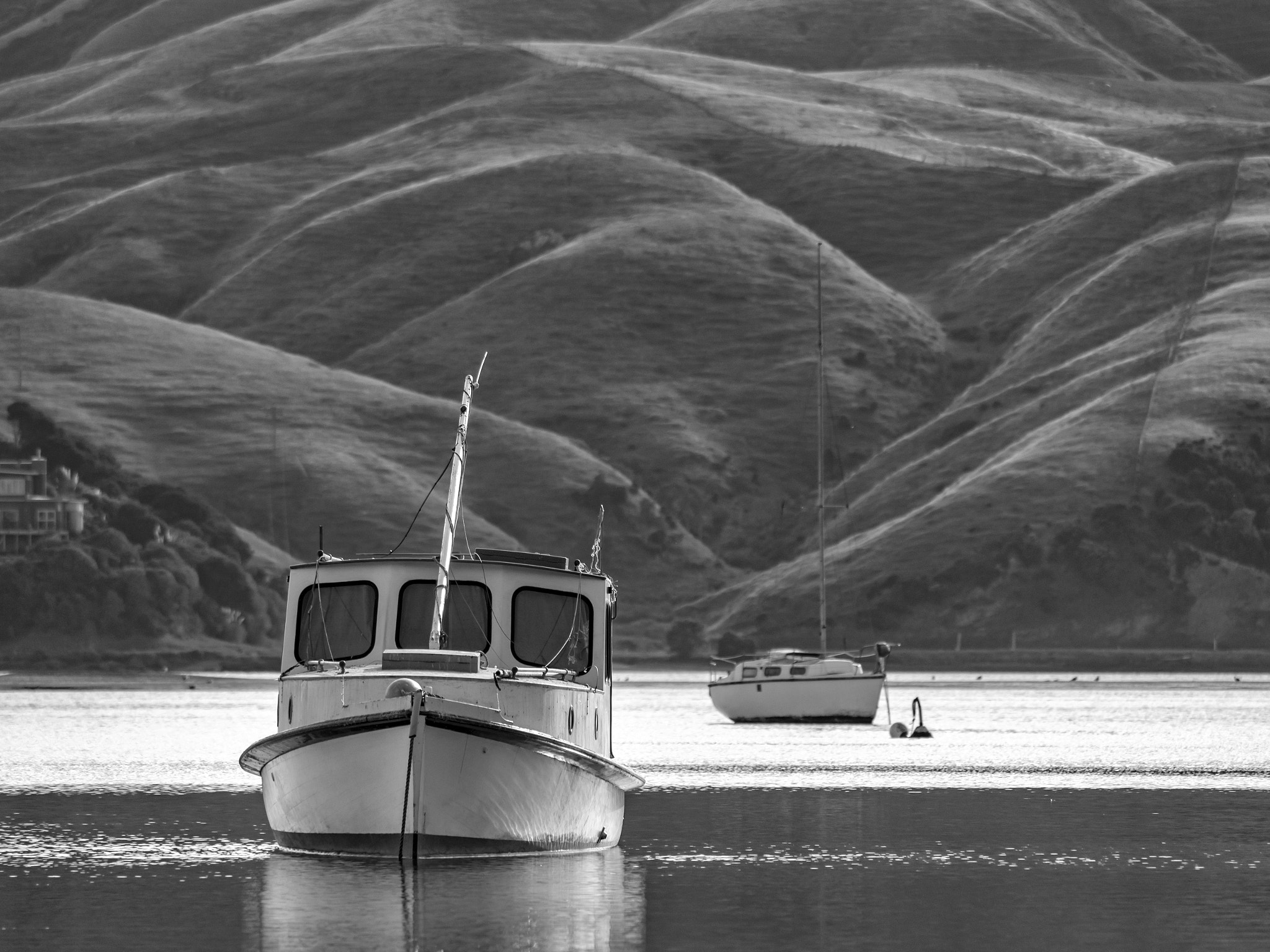 Panasonic Lumix DMC-GX8 sample photo. Old boats on the inlet 2 photography