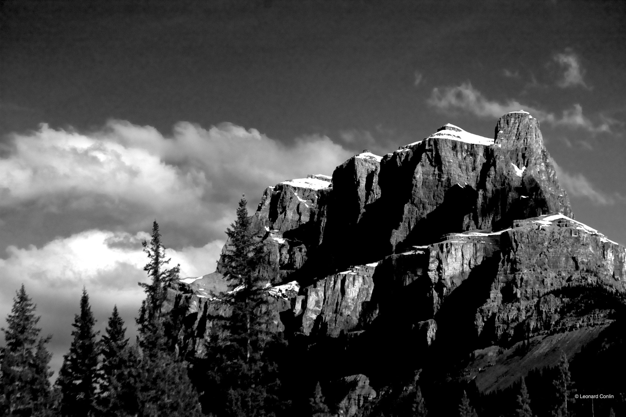 Pentax K100D sample photo. Castle mountain photography