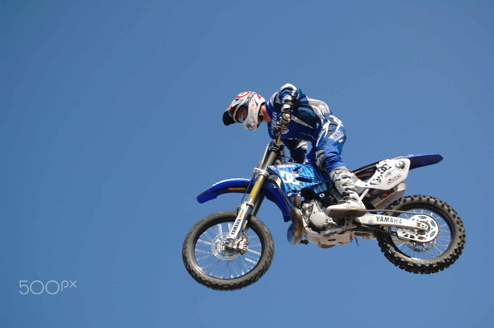 Nikon D2X sample photo. Flying high - beach motorcross photography