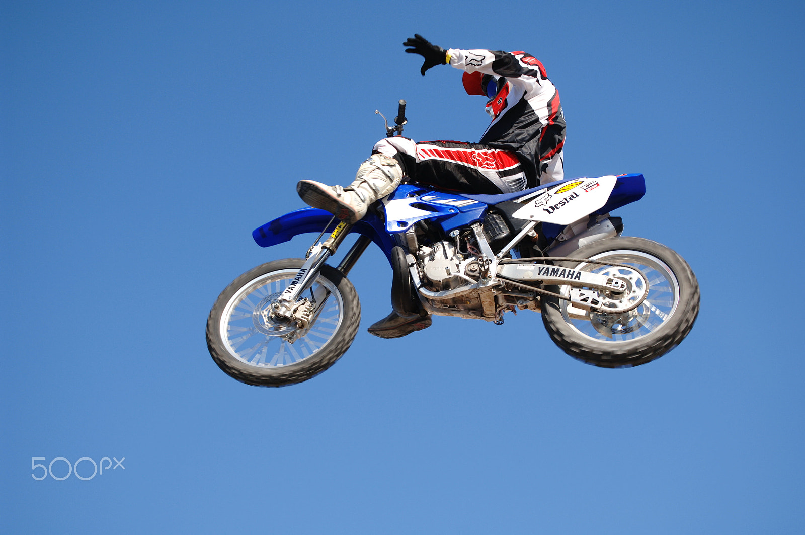 Nikon D2X sample photo. Flying high - beach motorcross photography