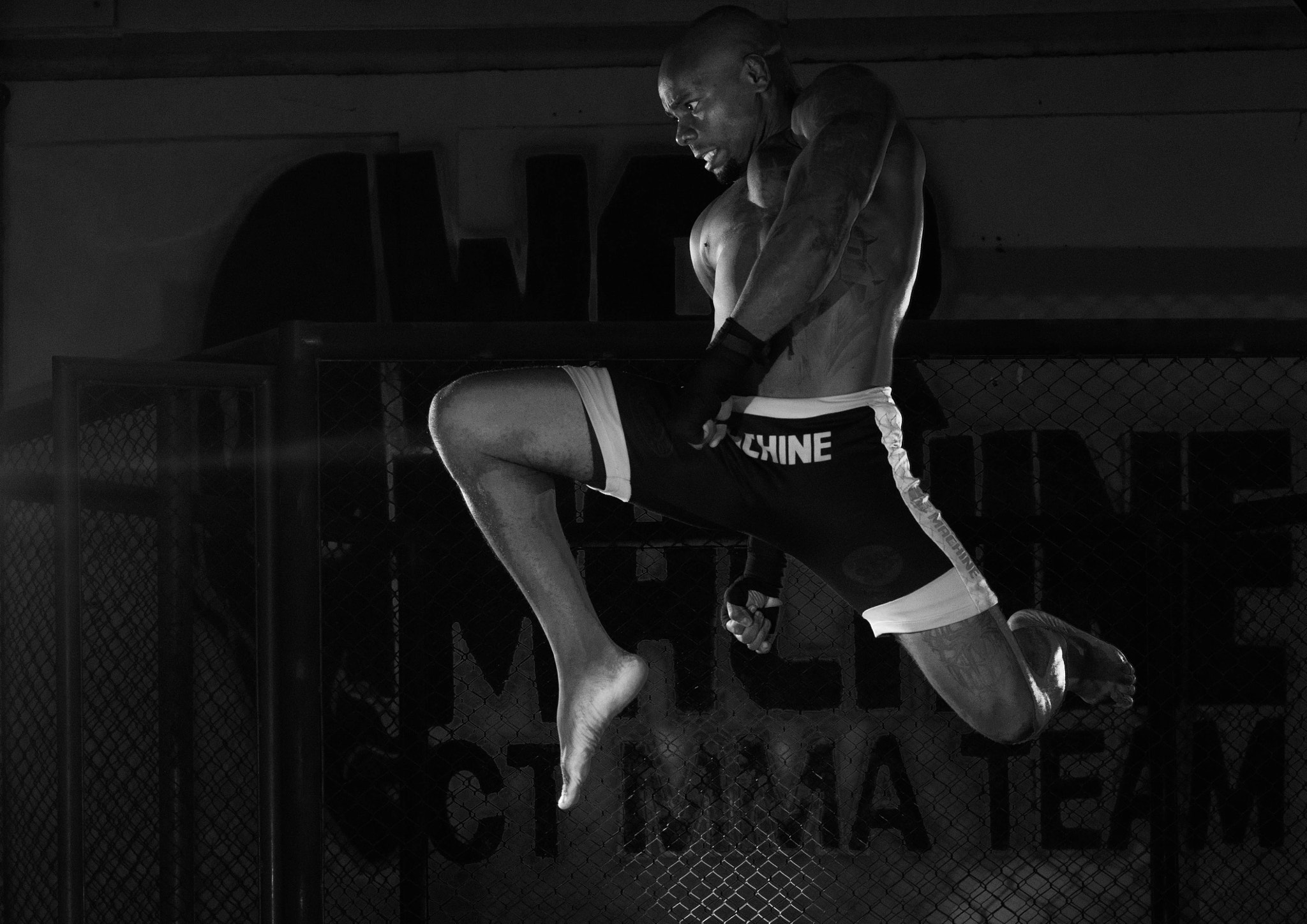 Nikon D7200 + Nikon AF Nikkor 50mm F1.4D sample photo. War machine ct photography