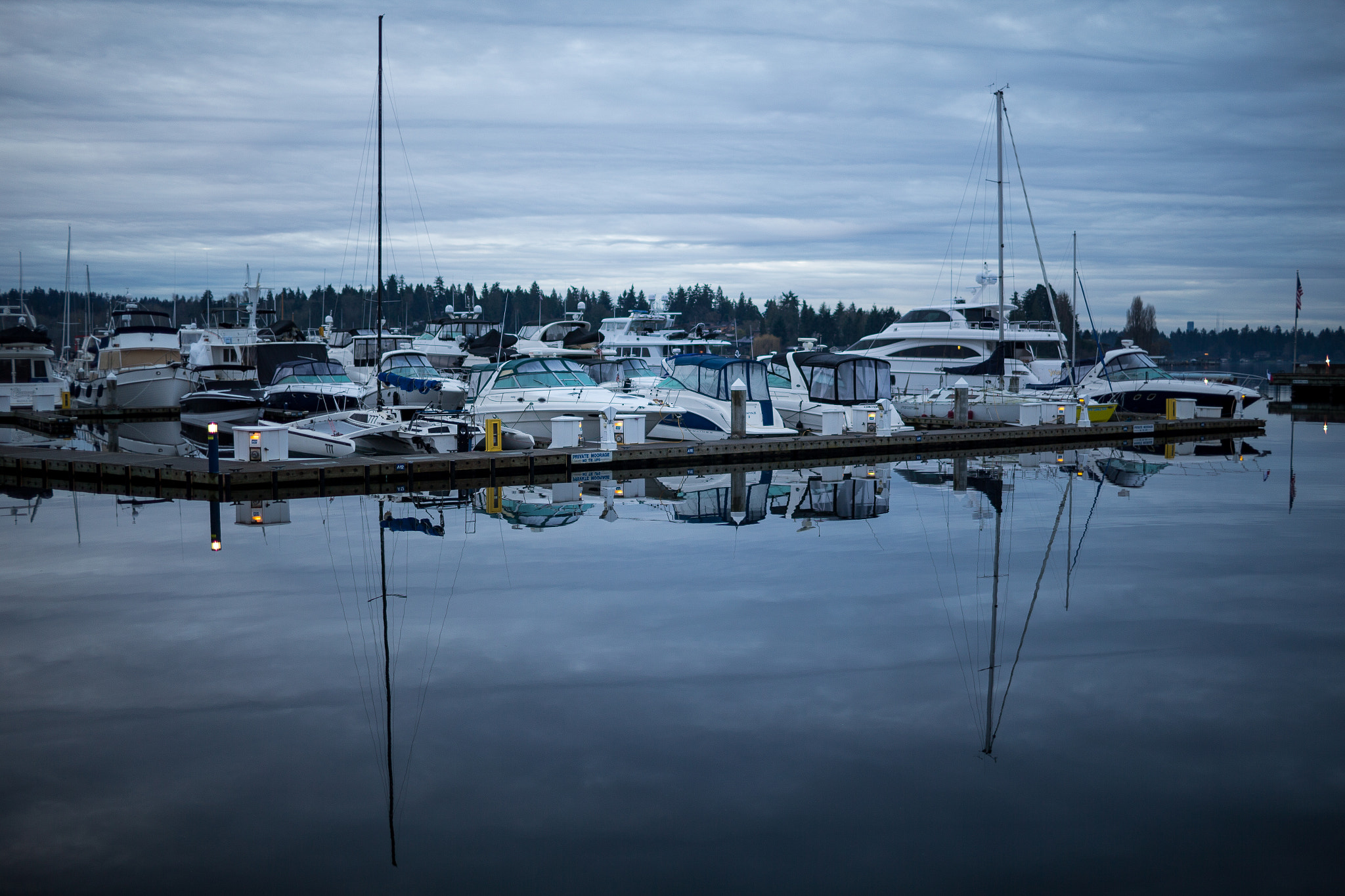 Canon EOS-1D X + Canon EF 35mm F1.4L USM sample photo. Dawn at the marina photography
