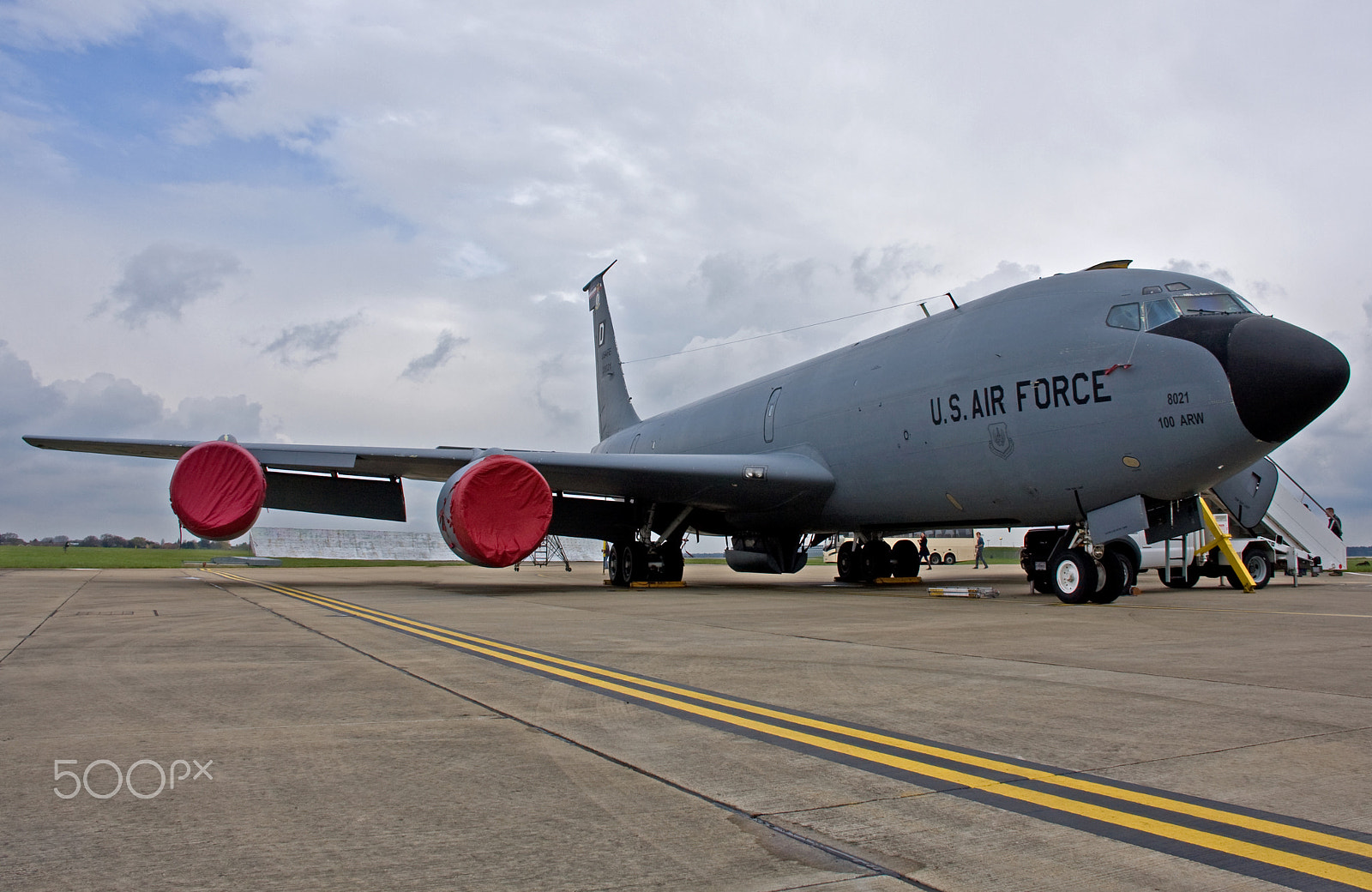 Canon EOS 40D sample photo. Kc-135r, 351st ars, 100th arw. photography