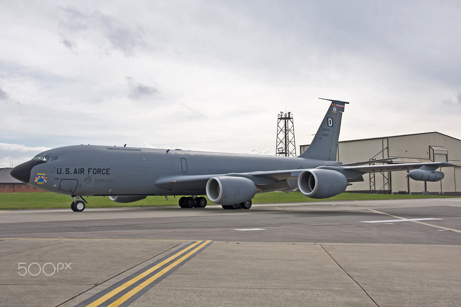 Canon EOS 40D sample photo. Kc-135r, 351st ars, 100th arw. photography