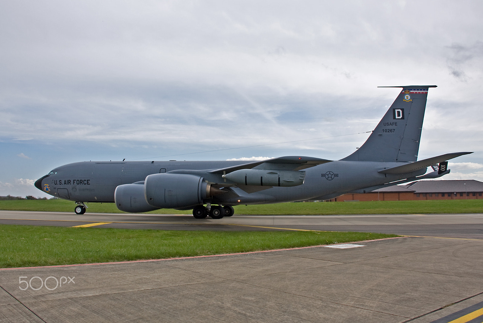 Canon EOS 40D sample photo. Kc-135r, 351st ars, 100th arw. photography