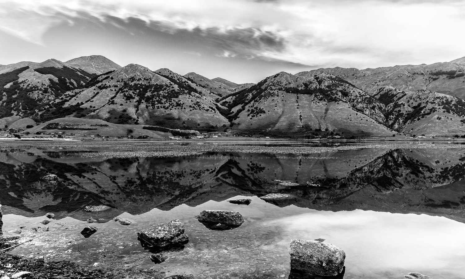 Sigma 10-20mm F4-5.6 EX DC HSM sample photo. Reflections in black and white photography