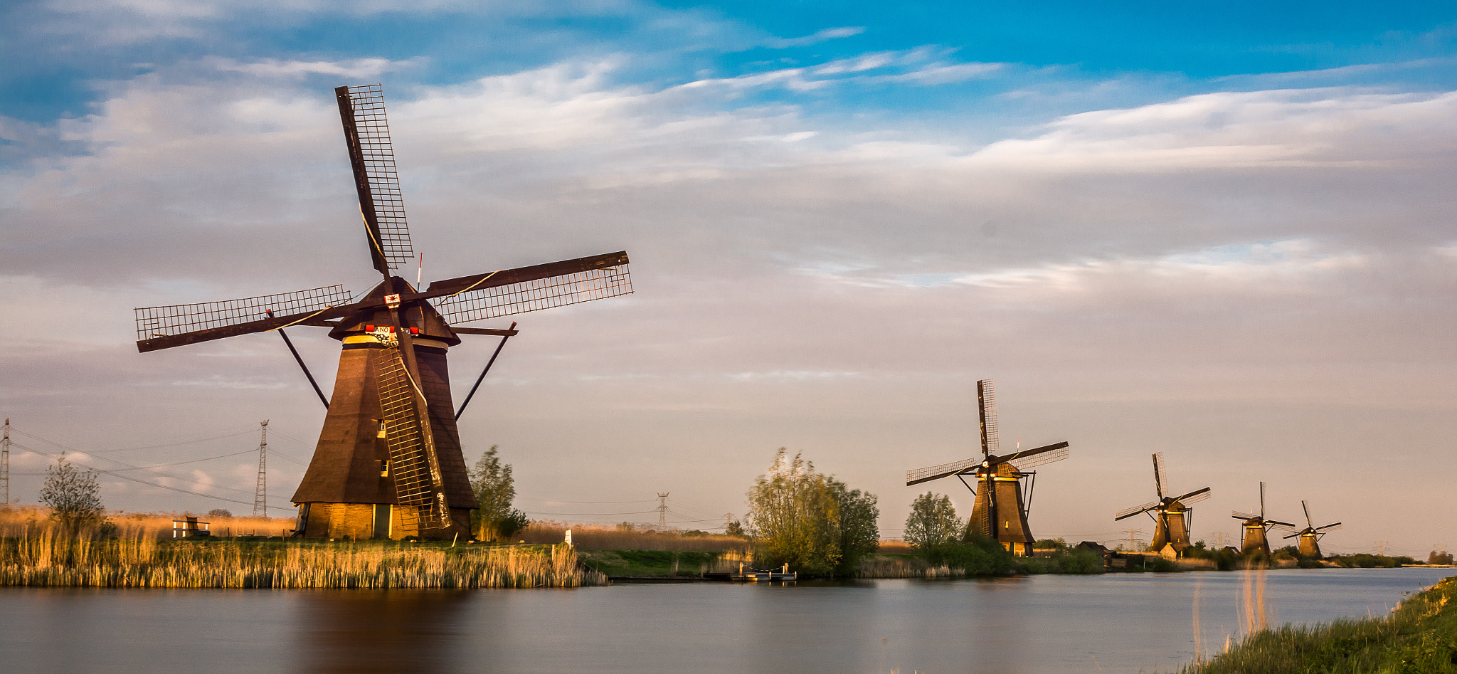 Nikon D7100 + Sigma 17-70mm F2.8-4 DC Macro OS HSM | C sample photo. Kinderdijk windmills photography