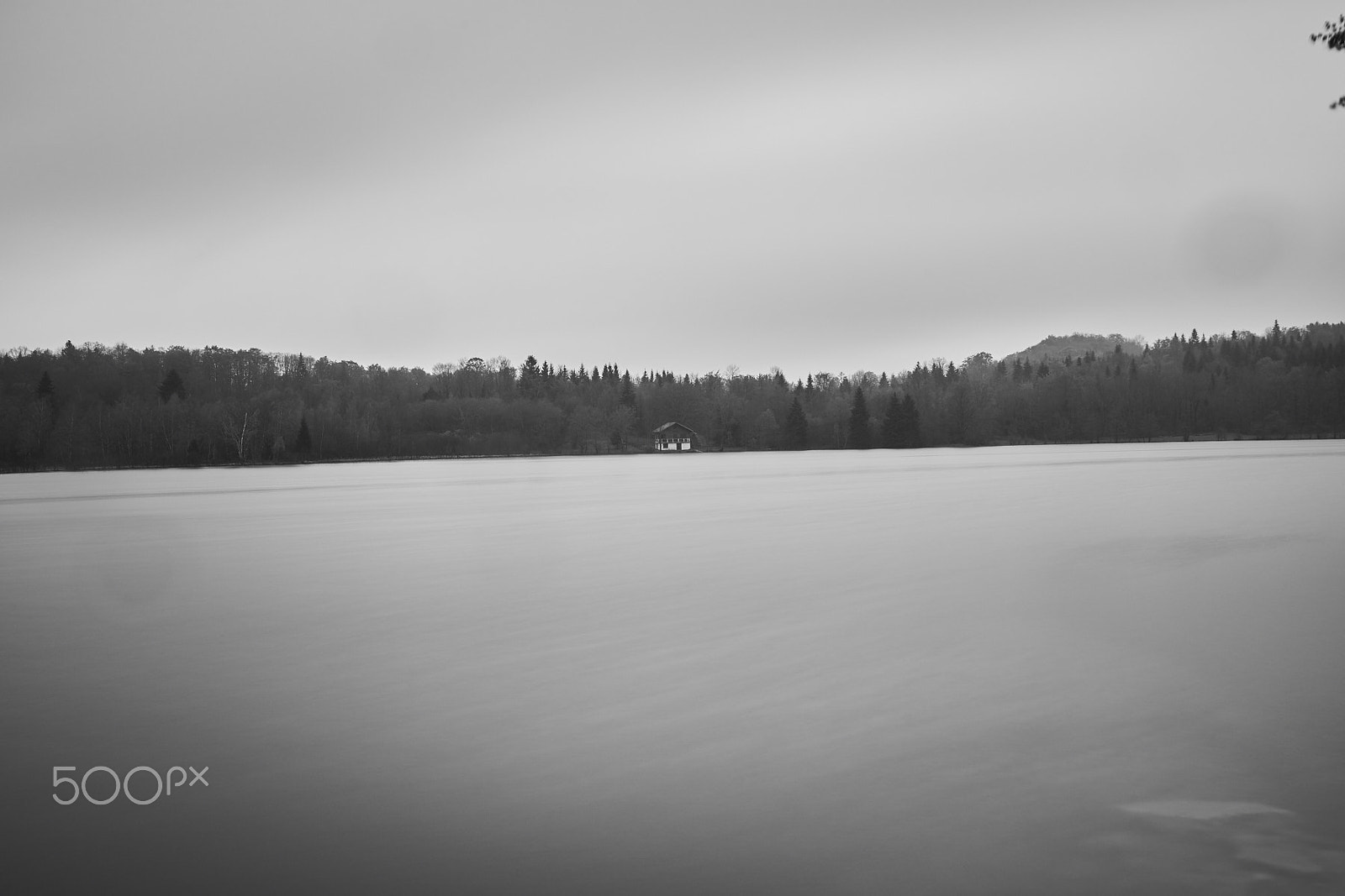 Sony a7 + 35-70mm F4 sample photo. House on the waterfront of the lake photography