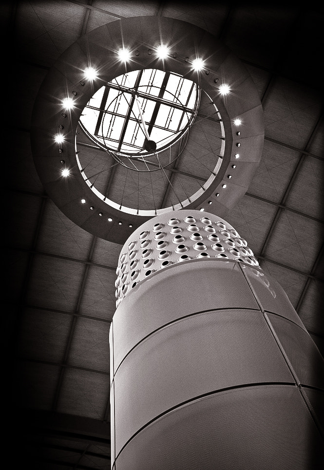 Panasonic DMC-LX1 sample photo. Alien science photography