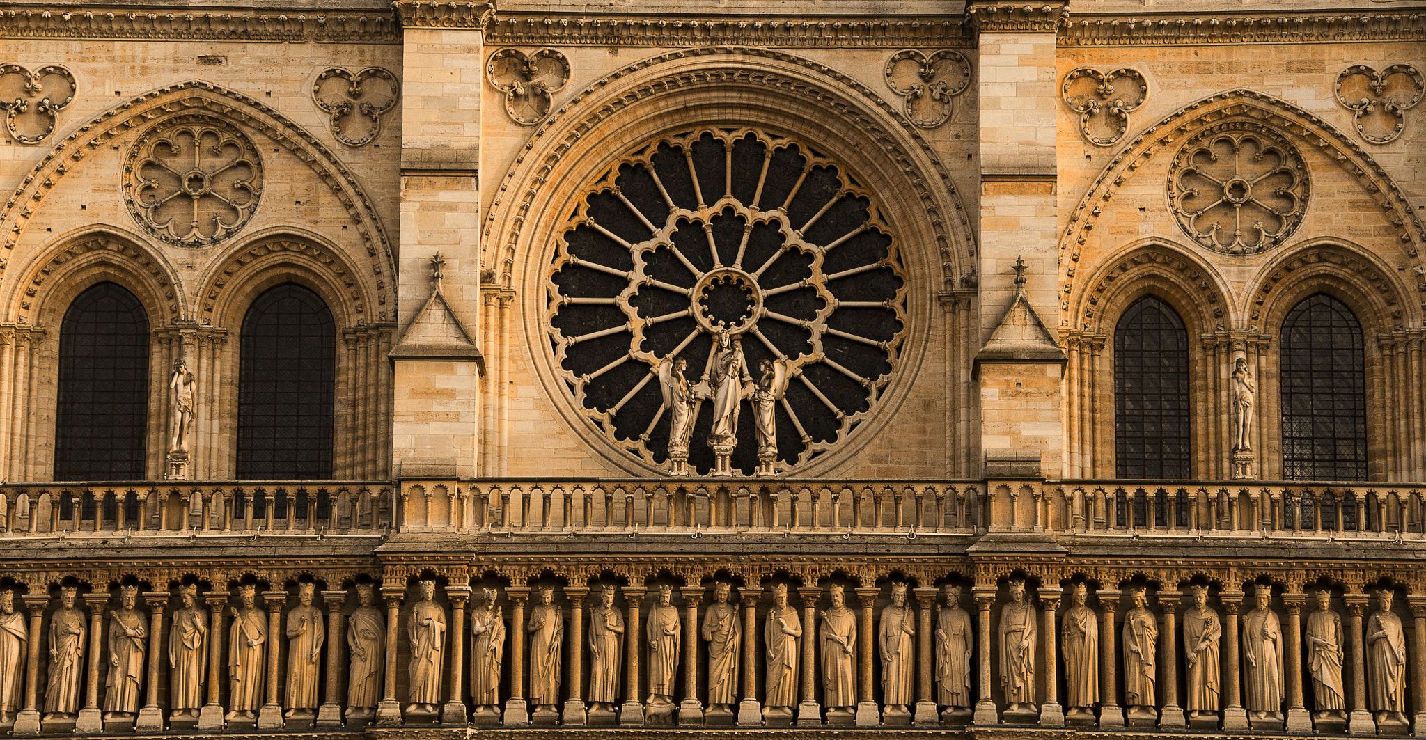 Sigma 18-200mm F3.5-6.3 II DC OS HSM sample photo. Notre dame photography