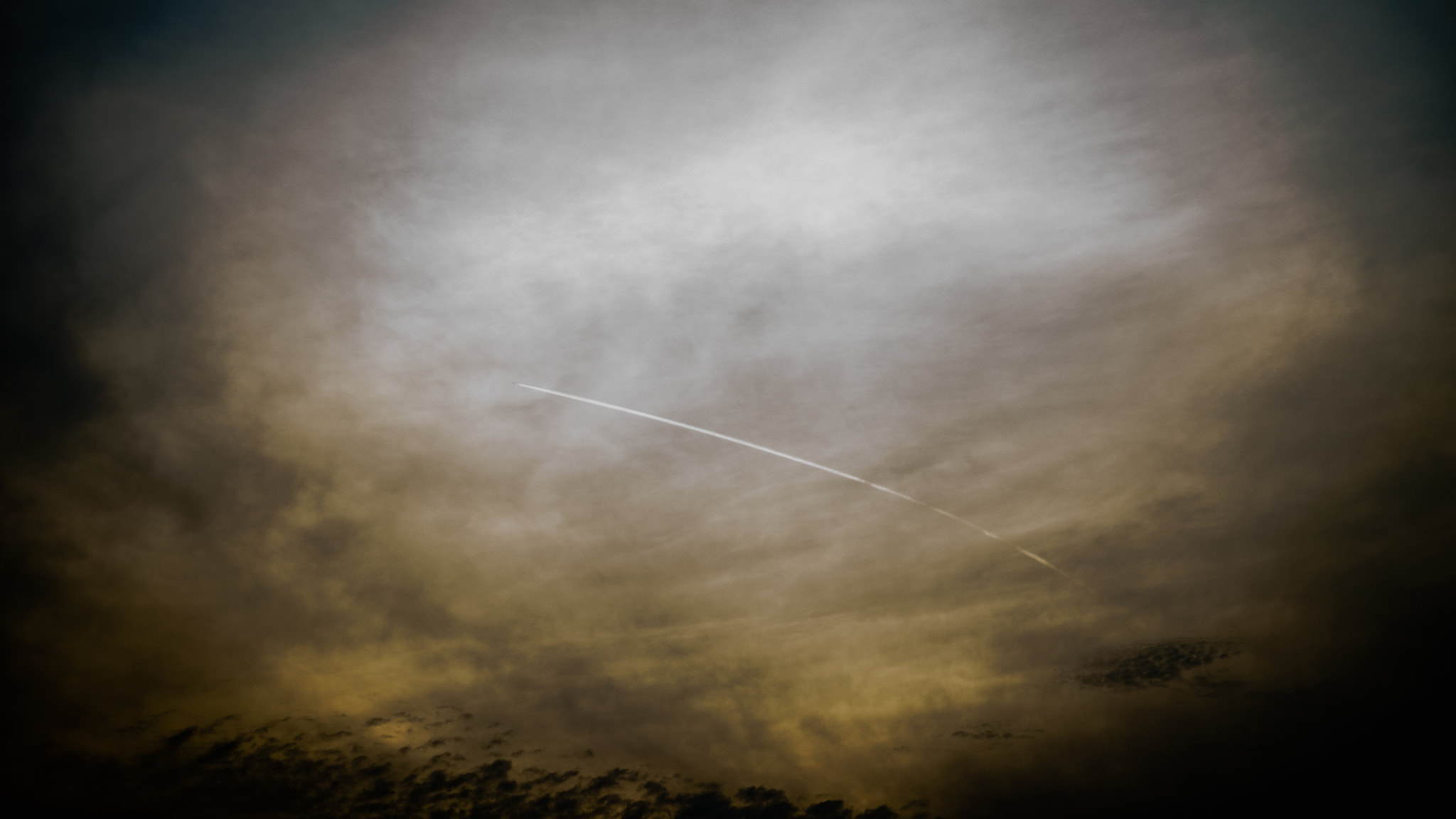 E 50mm F2 sample photo. Air jet photography