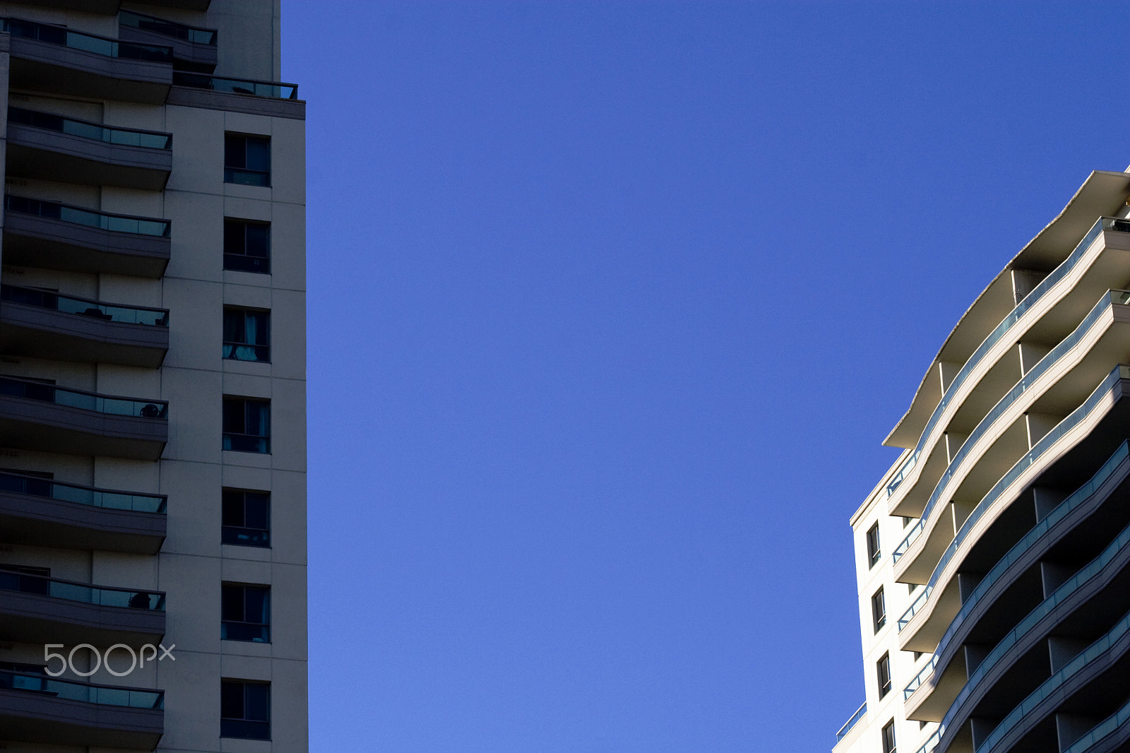 Canon EF 75-300mm f/4-5.6 USM sample photo. Highrise living photography