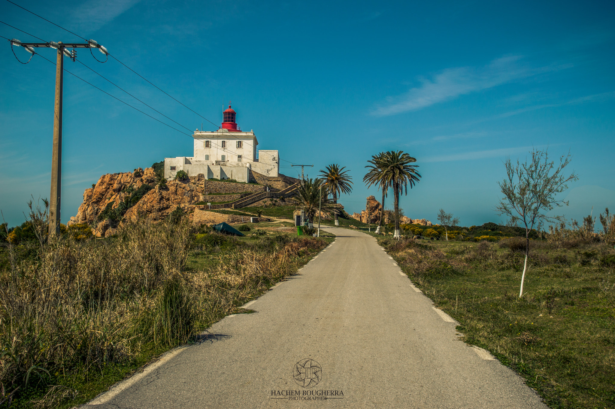 Nikon D3200 + Sigma 18-50mm F2.8-4.5 DC OS HSM sample photo. Grand phare photography