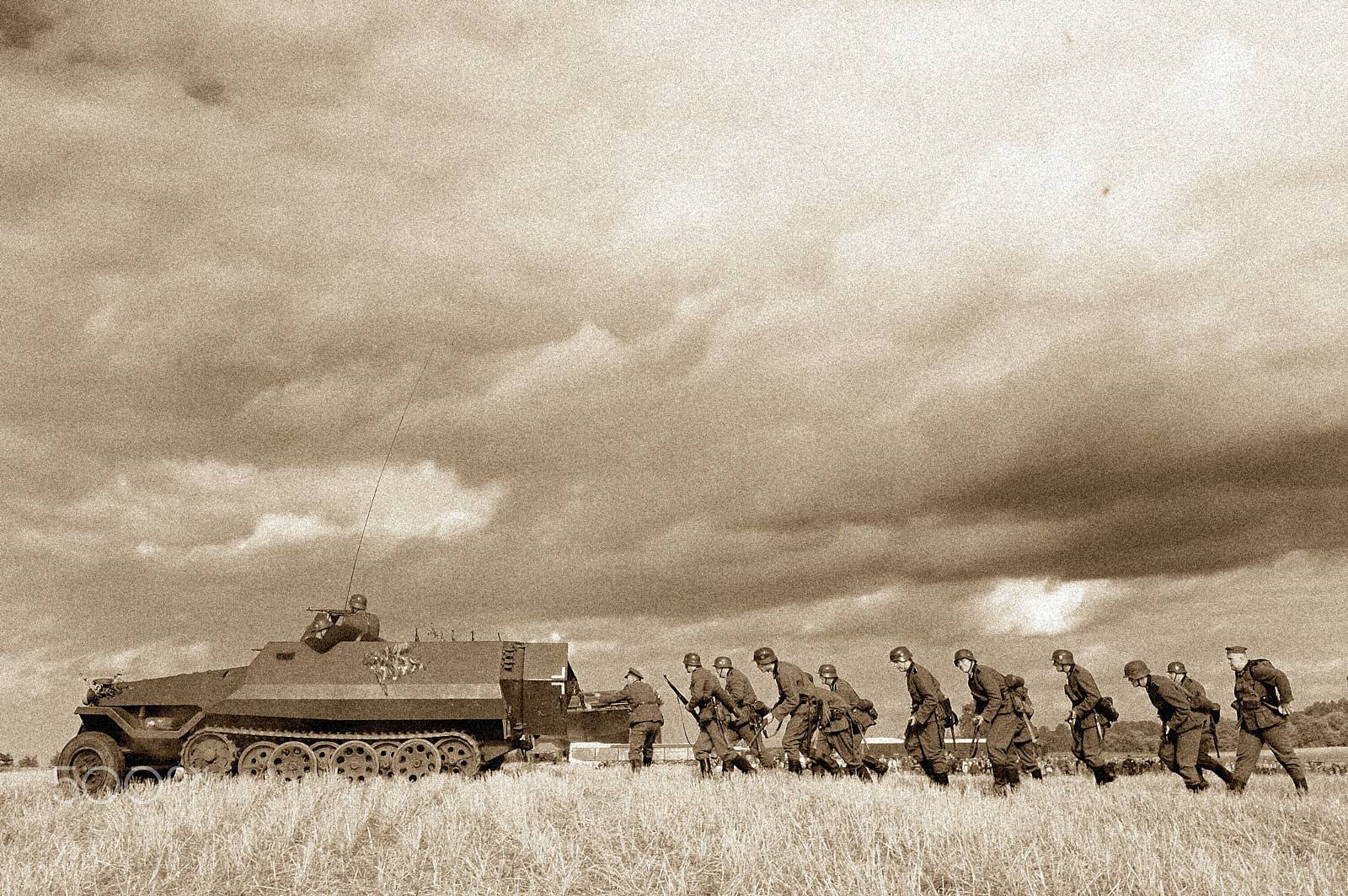 Nikon D70s sample photo. Staging of the battle of the second world war (19 photography