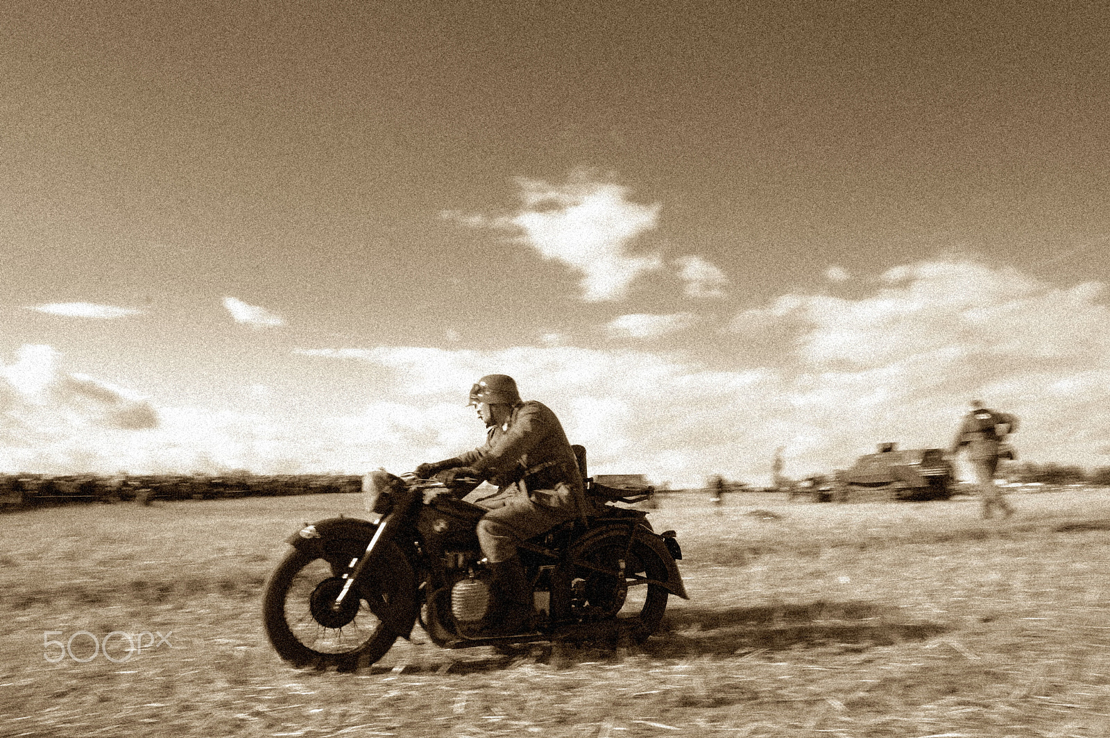 Nikon D70s sample photo. Staging of the battle of the second world war (19 photography