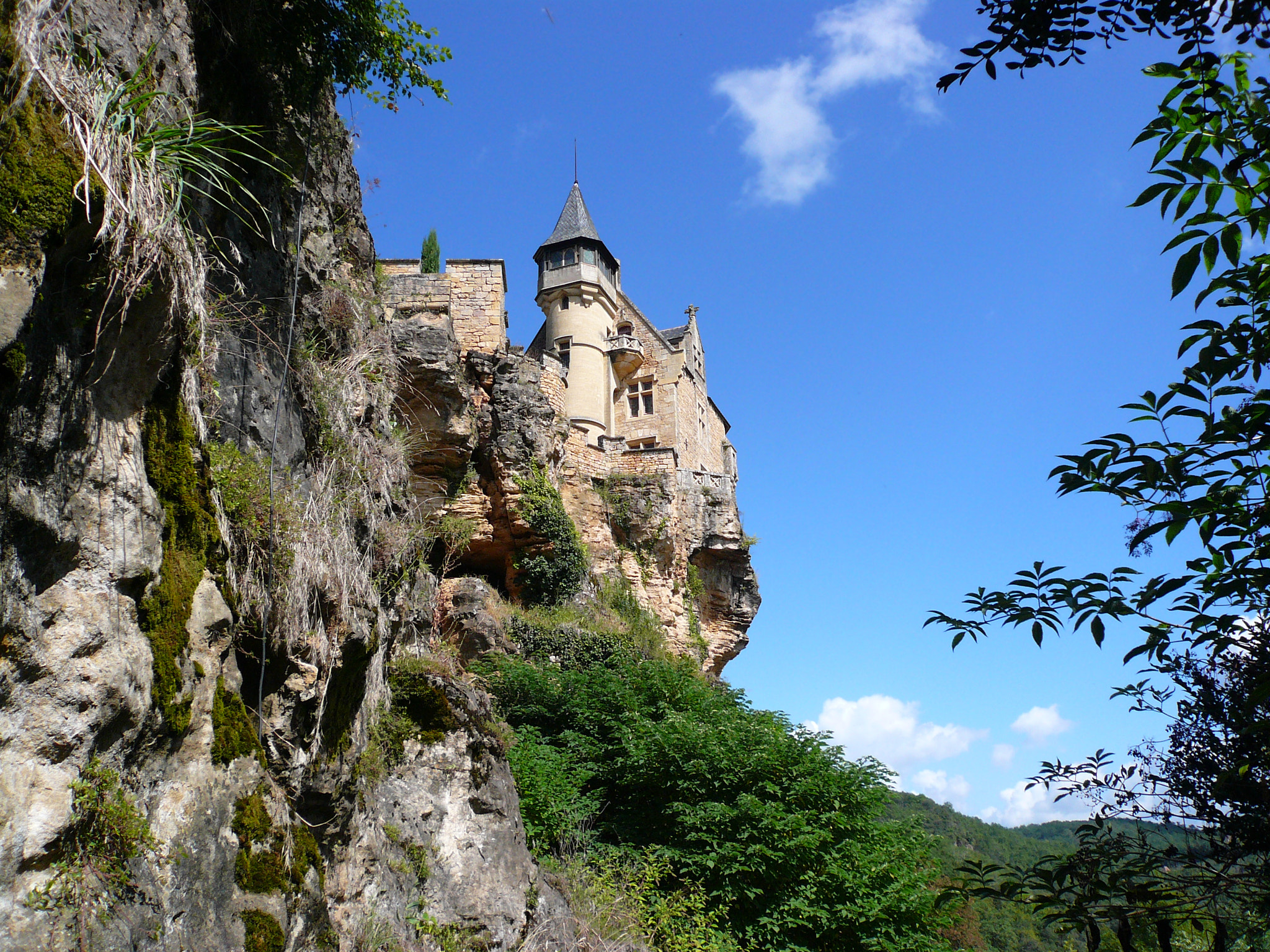 Panasonic DMC-FX07 sample photo. Castle in the air photography