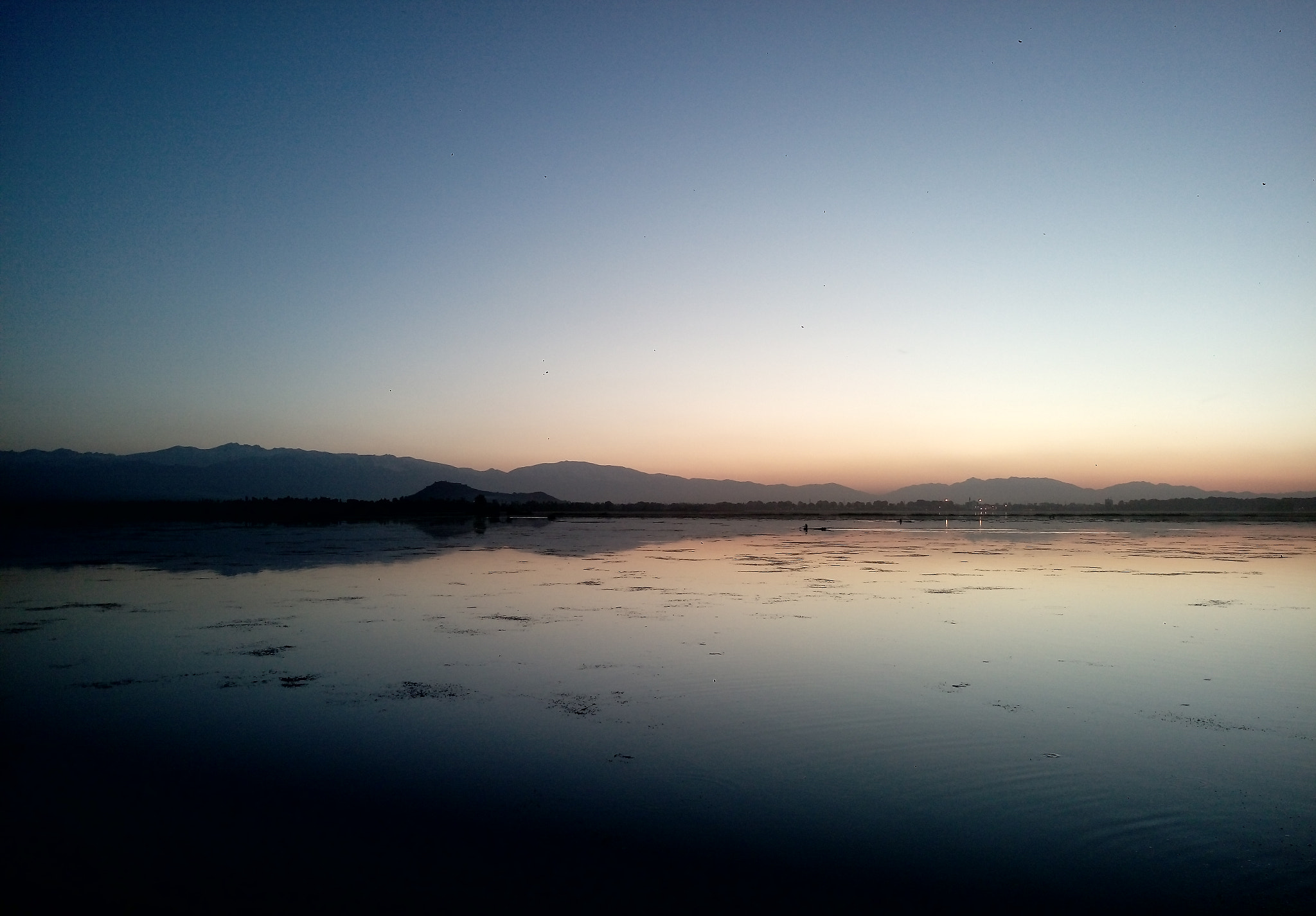 HTC ONE M9PLUS sample photo. Dal lake, kashmir photography