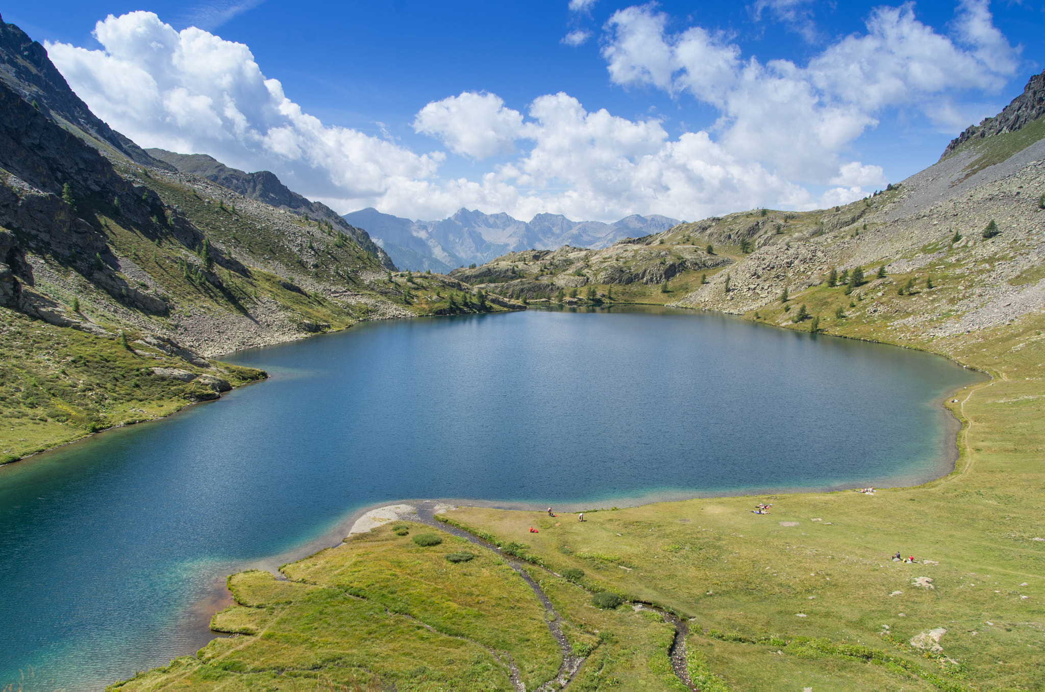 Pentax K-5 + Pentax smc DA 18-270mm F3.5-6.3 ED SDM sample photo. Lac de vens photography