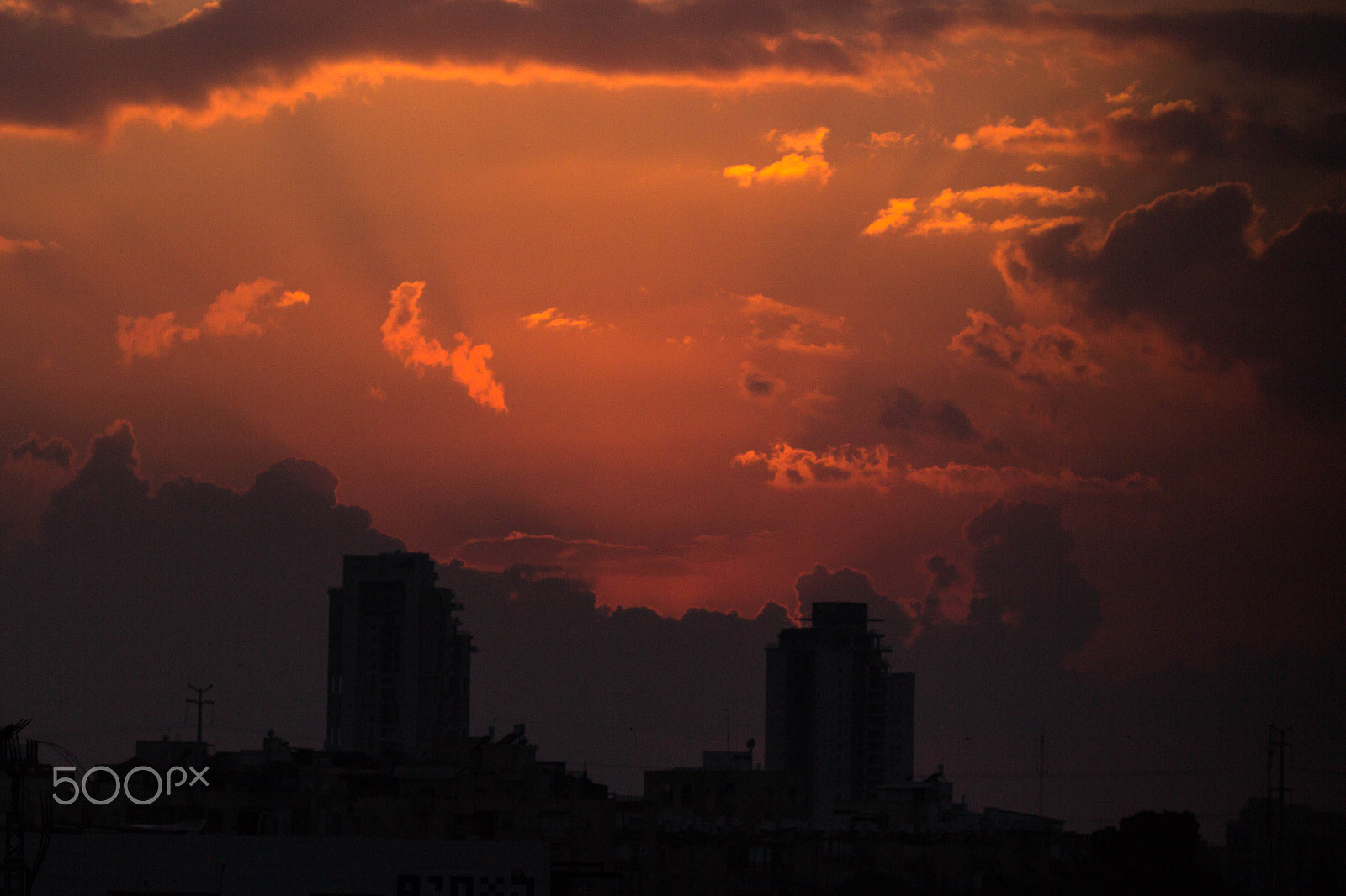 Canon EOS 600D (Rebel EOS T3i / EOS Kiss X5) sample photo. Some final light before dark comes photography