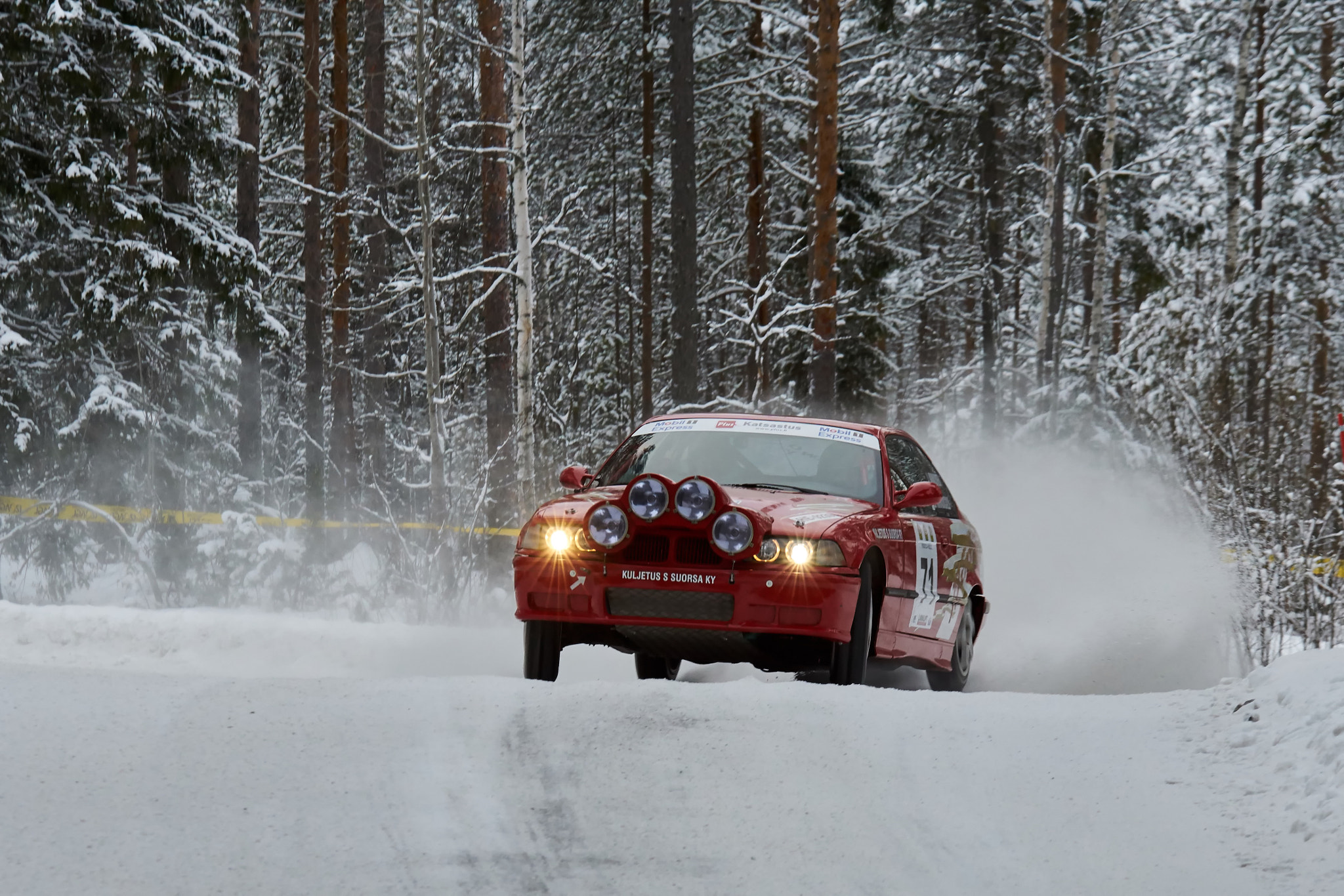 Sony ILCA-77M2 + 70-200mm F2.8 sample photo. Bmw in pohjola rally photography