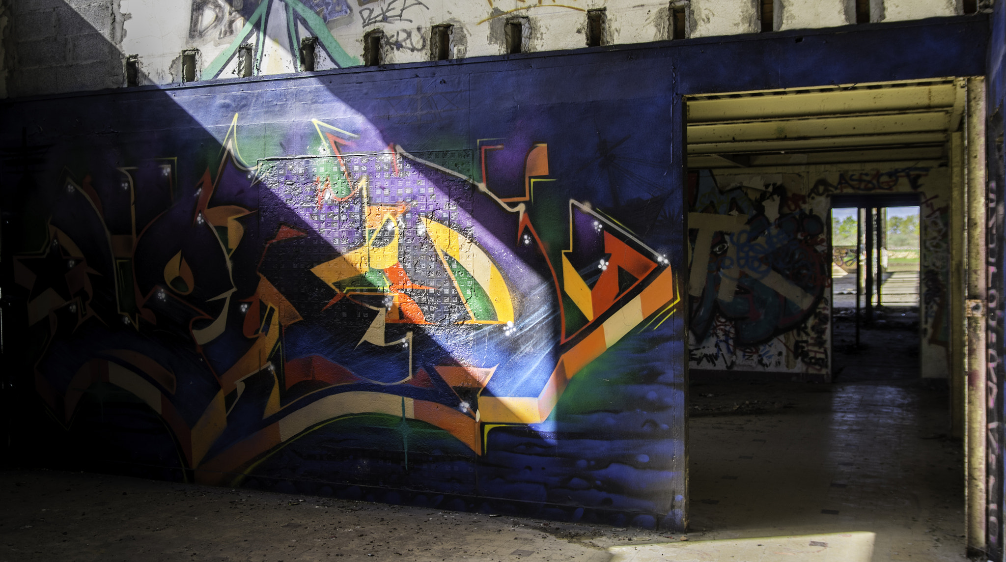 Pentax K-r sample photo. Tapisserie de squat photography