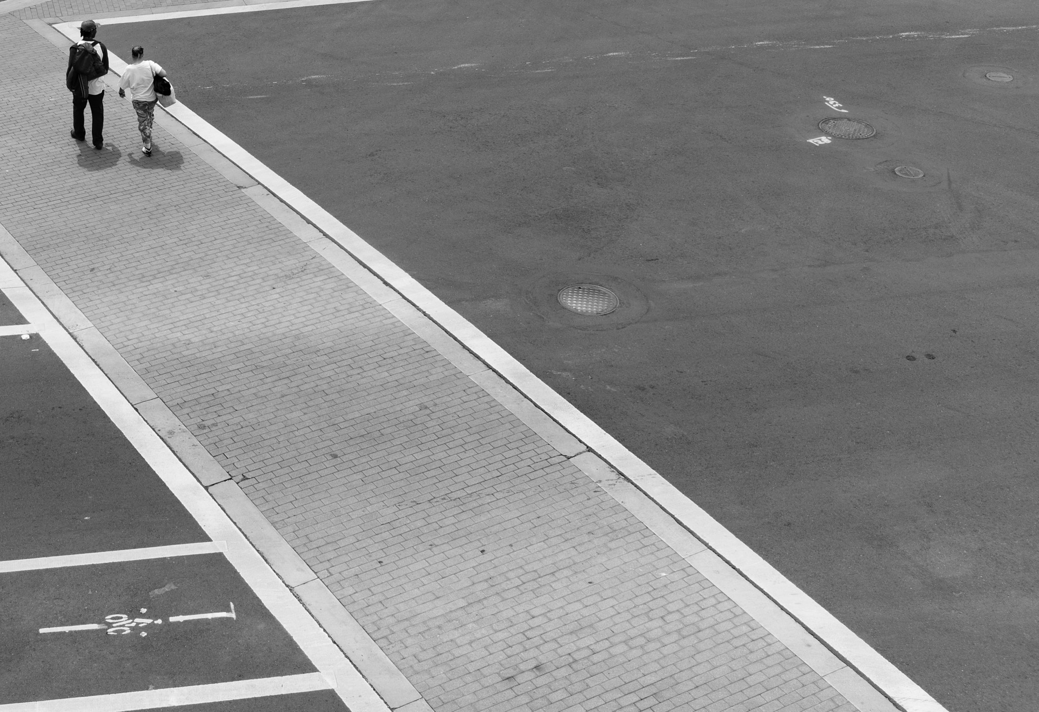 Leica M-Monochrom sample photo. Crosswalk photography
