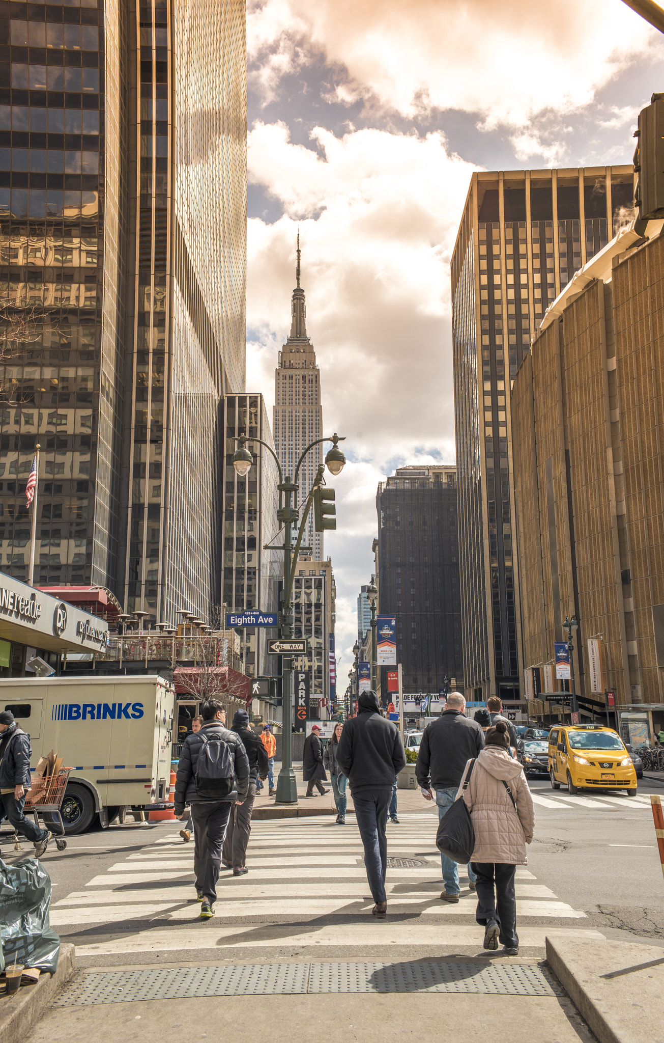 Nikon D800E + Nikon AF-S Nikkor 35mm F1.4G sample photo. 8th avenue in gold photography