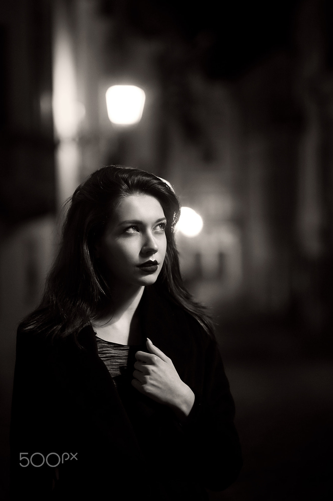 Canon EF 85mm F1.8 USM sample photo. Night portrait in city photography