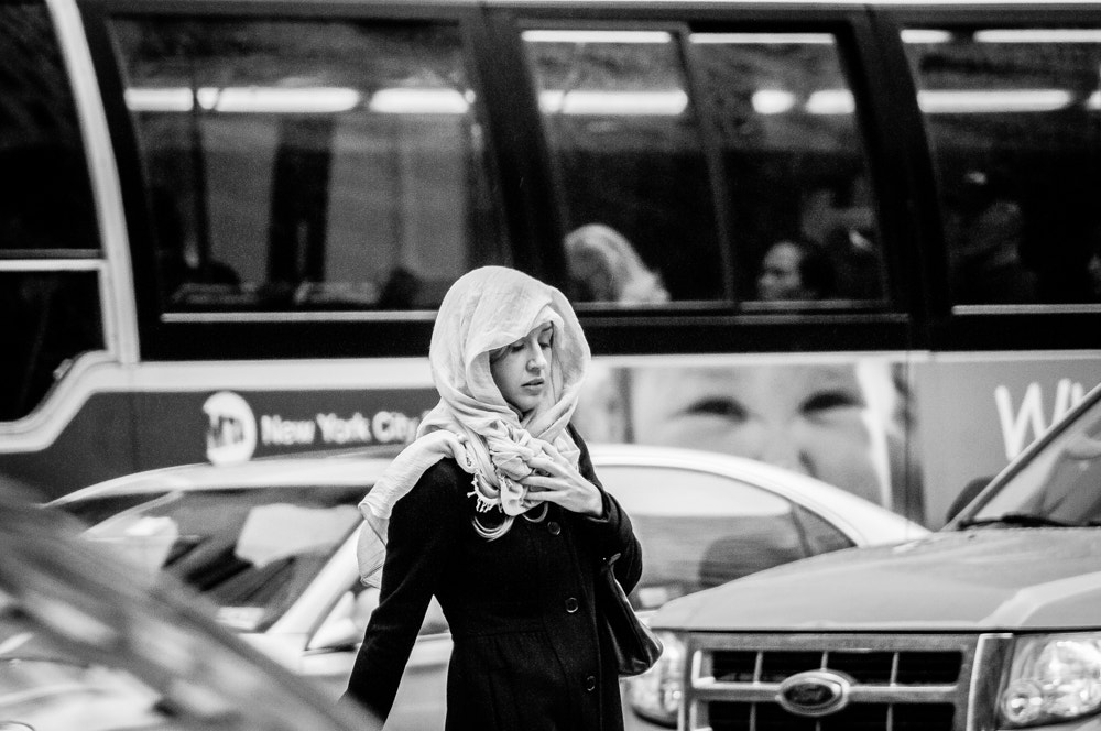 Nikon D300S sample photo. Walking through traffic photography