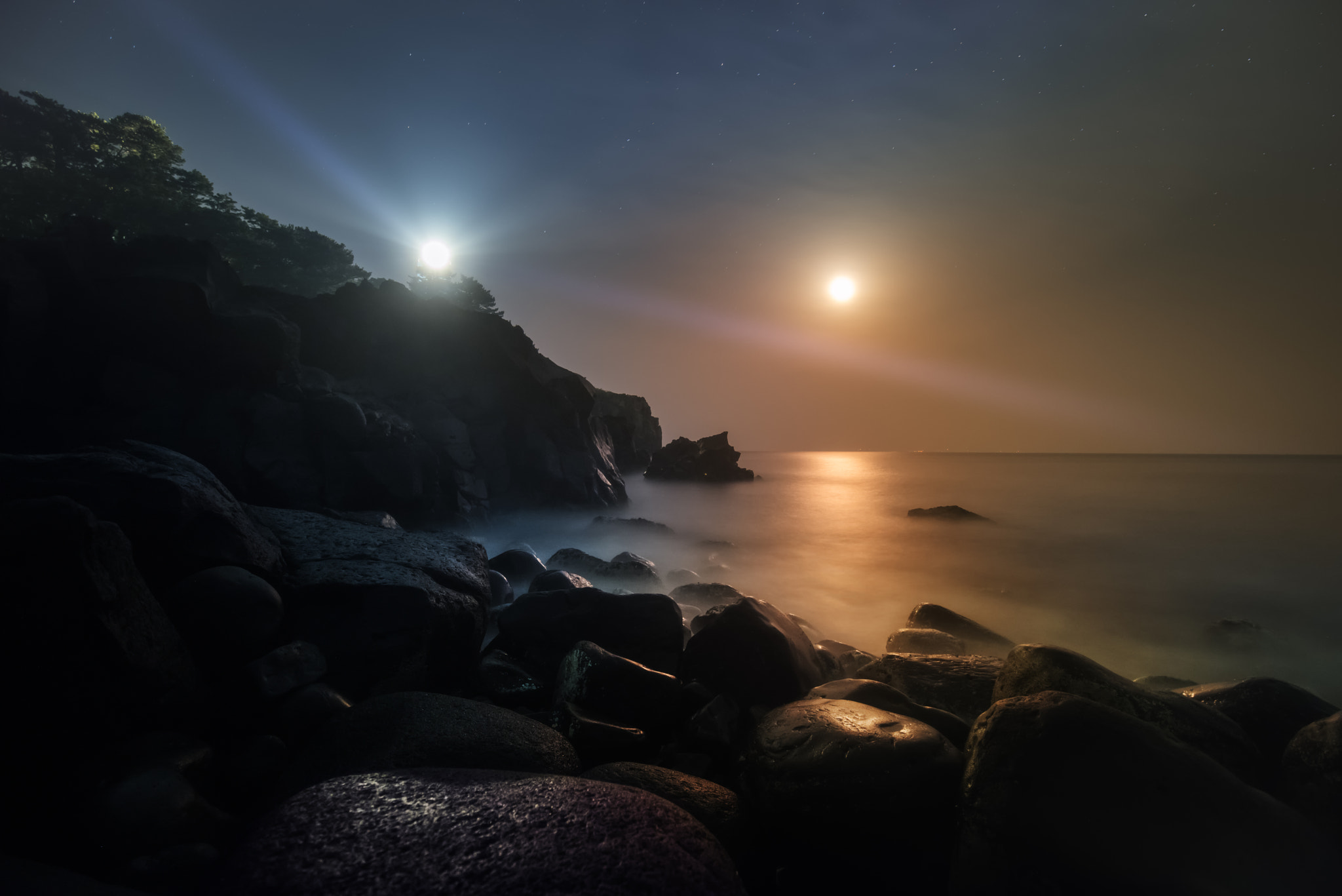 Nikon D810A sample photo. Moon and lighthouse photography