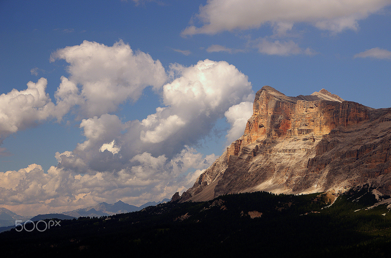 Tamron AF 18-200mm F3.5-6.3 XR Di II LD Aspherical (IF) Macro sample photo. Clouds and mountains playing together photography