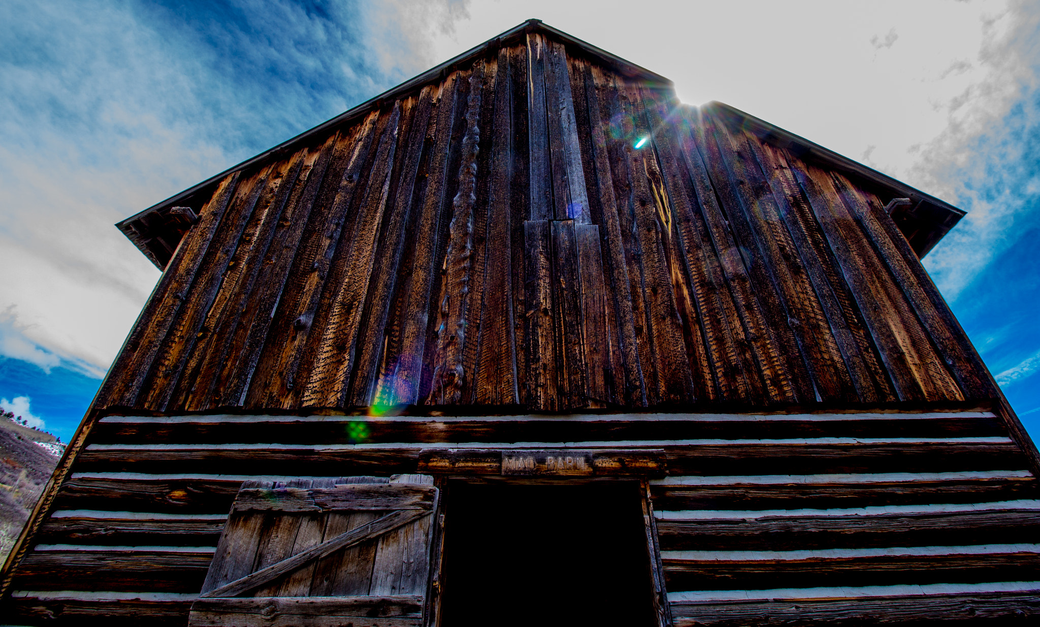 Canon EOS M + Canon EF-S 10-18mm F4.5–5.6 IS STM sample photo. The barn photography
