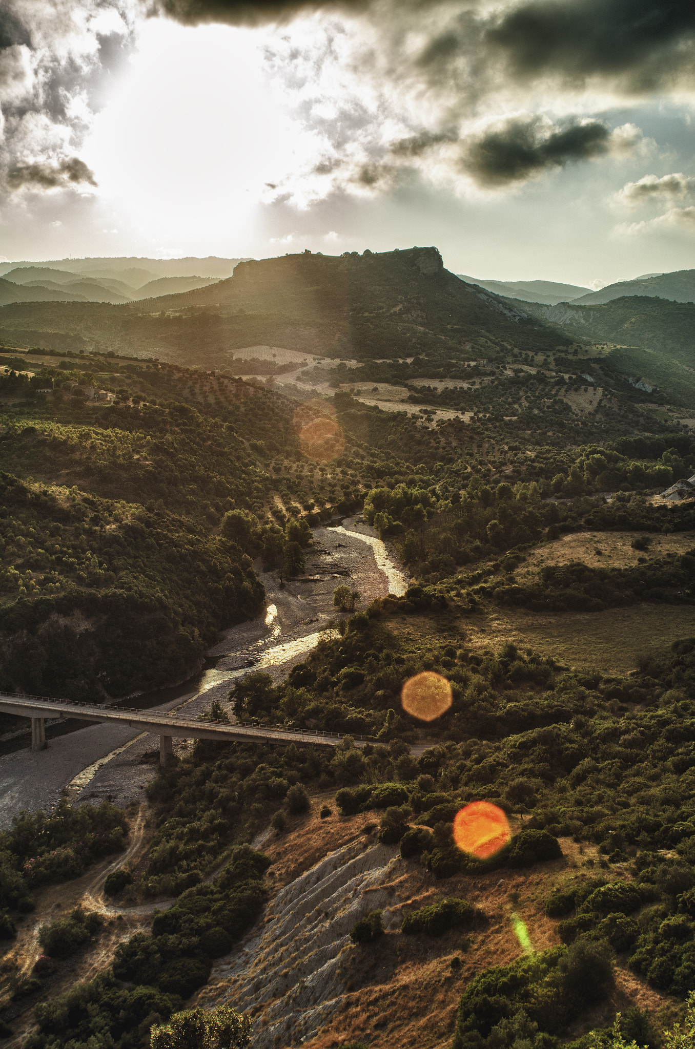 Nikon D7000 + Sigma 24mm F2.8 Super Wide II Macro sample photo. Valle del fiume lese photography