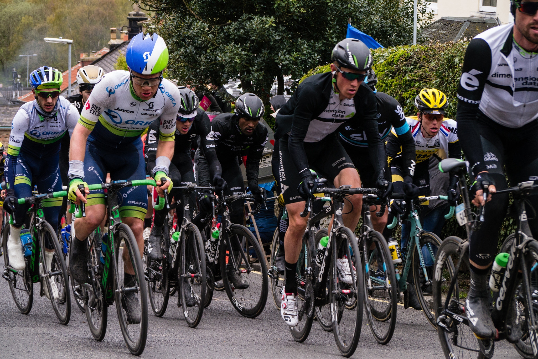 Panasonic Lumix DMC-GX1 + Panasonic Lumix G Vario 45-200mm F4-5.6 OIS sample photo. Tour de yorkshire 16 photography