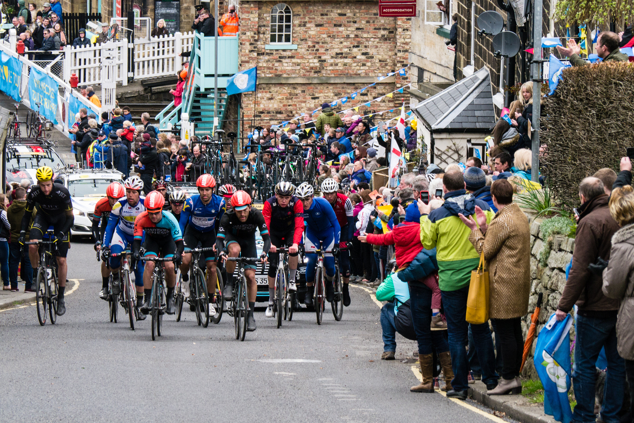 Panasonic Lumix G Vario 45-200mm F4-5.6 OIS sample photo. Tour de yorkshire 16 photography