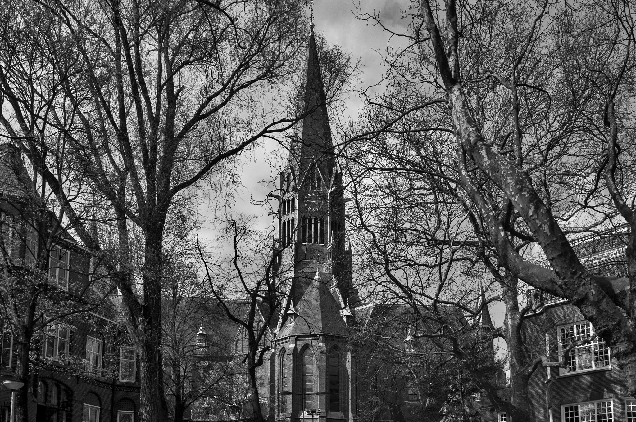 Sigma 24-70mm F2.8 EX DG Macro sample photo. Amsterdam , vondelkerk b&w photography