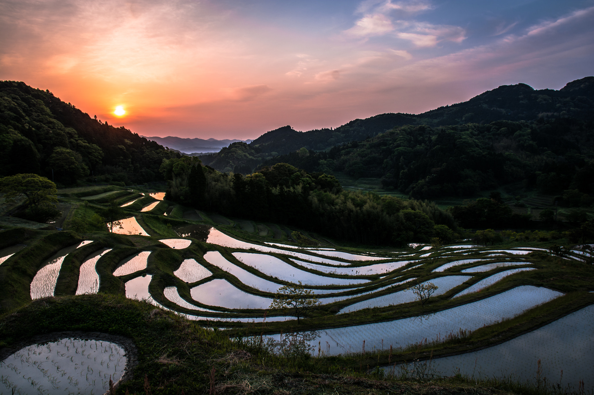 Nikon D7100 + Sigma 17-70mm F2.8-4 DC Macro OS HSM | C sample photo. Reflect the morning sky photography