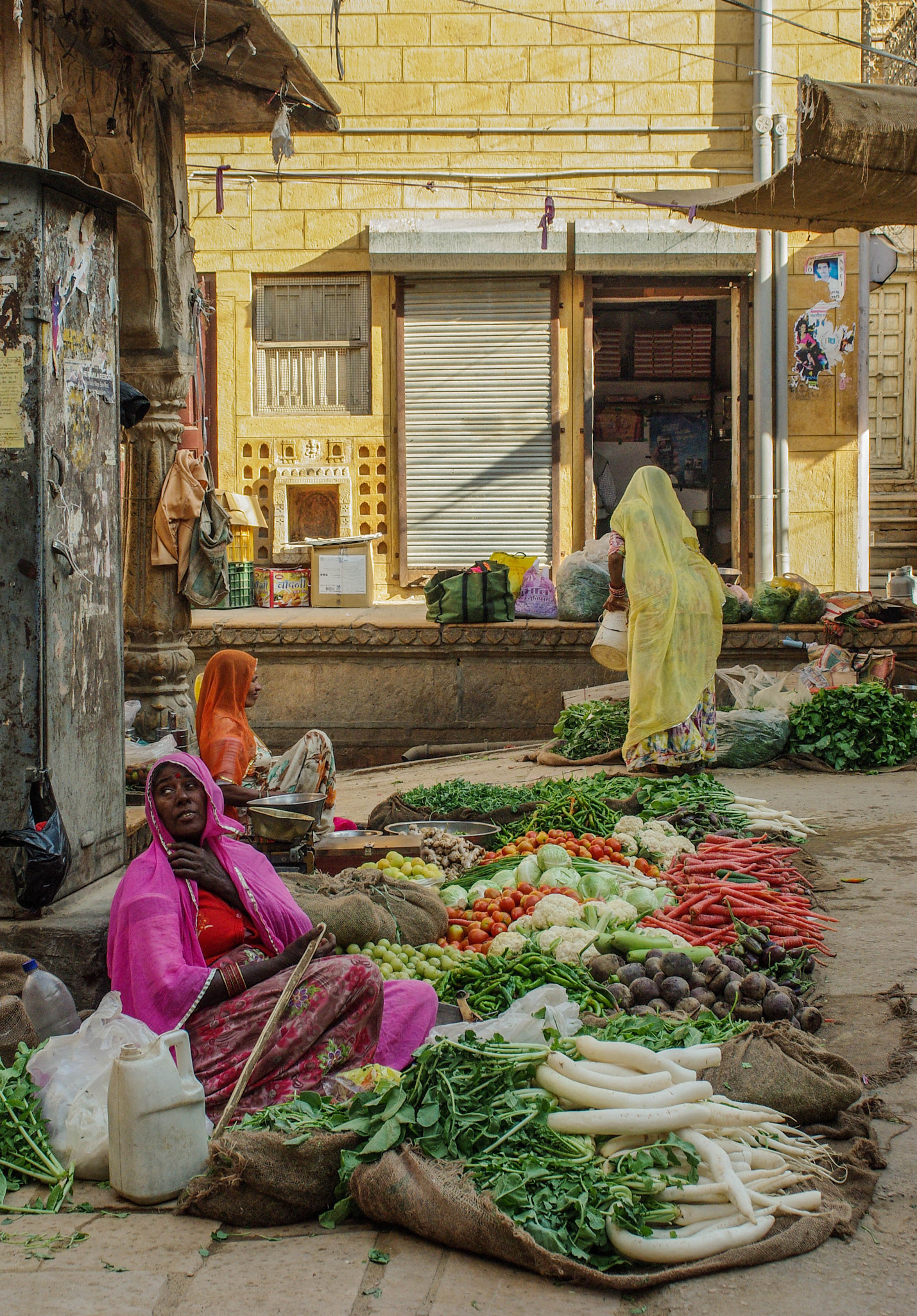 Pentax K200D sample photo. Street market photography