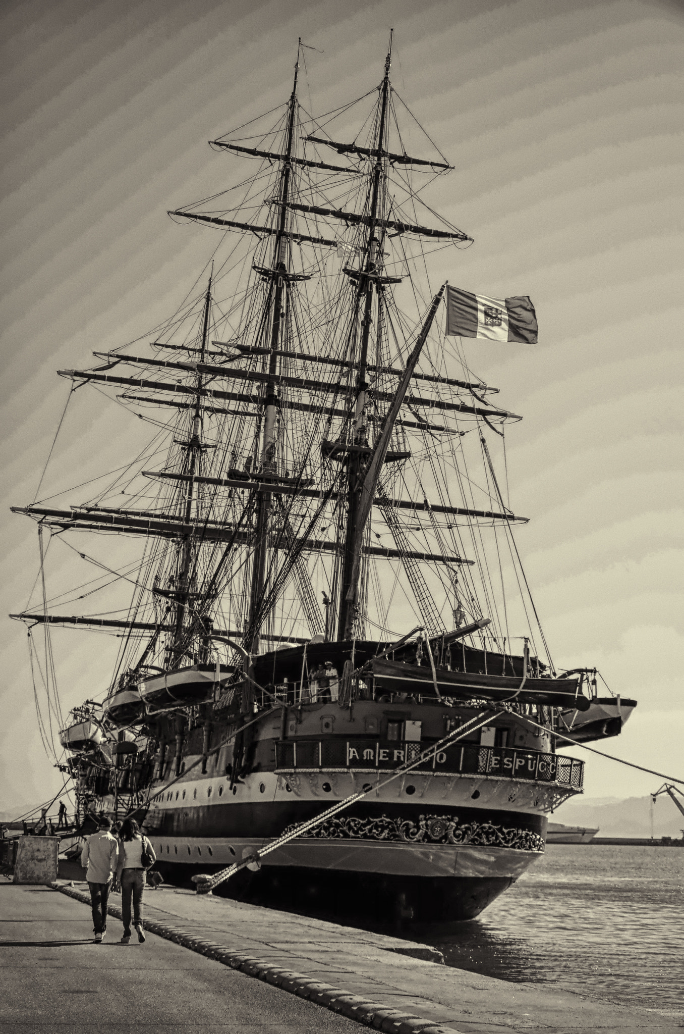 AF Zoom-Nikkor 35-135mm f/3.5-4.5 sample photo. Amerigo vespucci photography