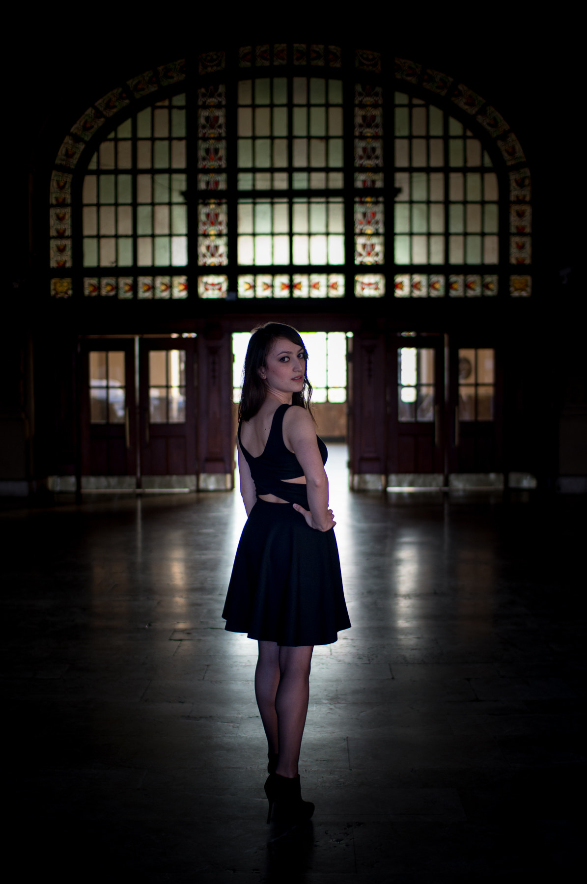 Nikon D800 + Sigma 30mm F1.4 EX DC HSM sample photo. Girl at train station photography