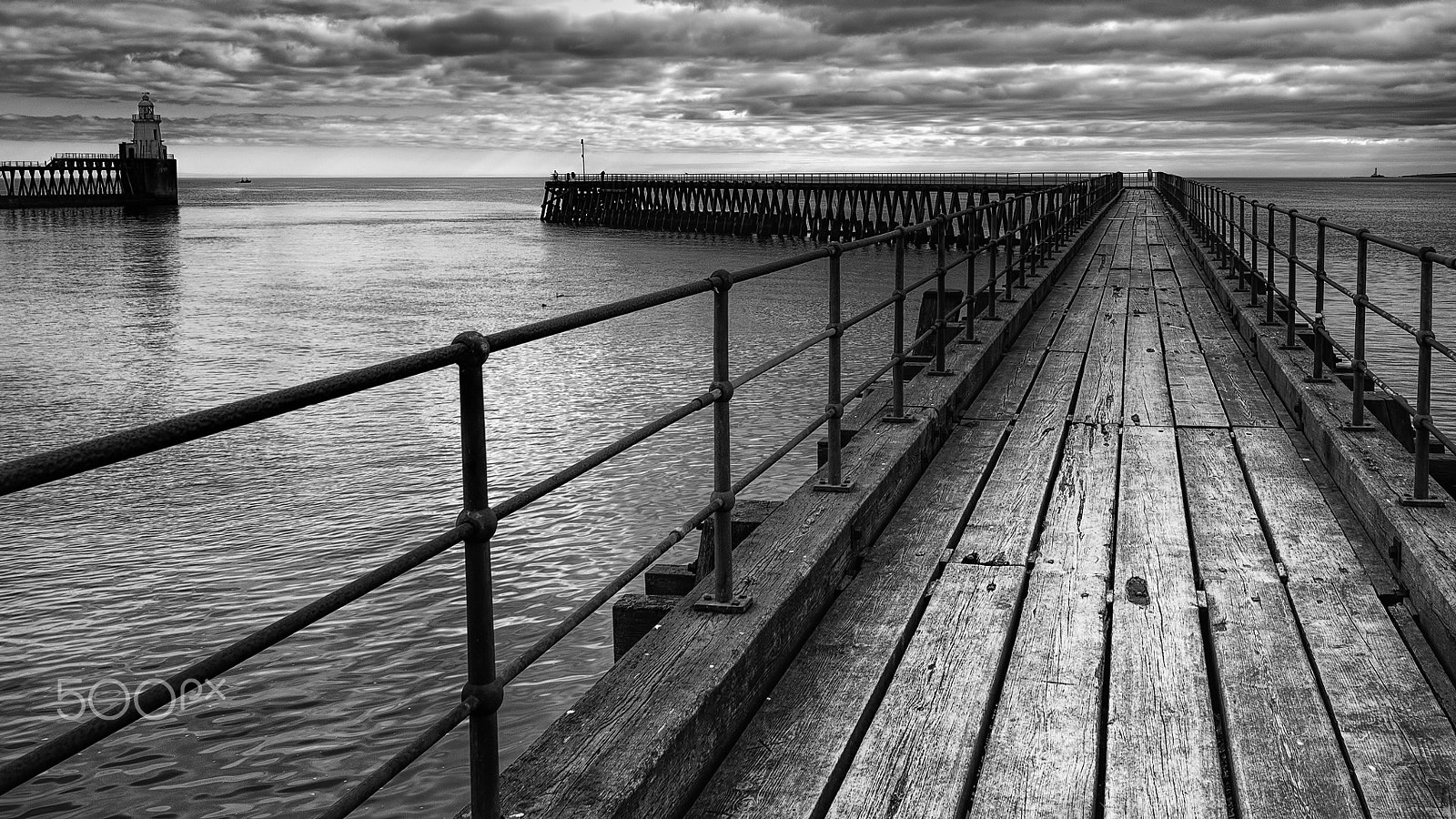 Canon TS-E 24.0mm f/3.5 L II sample photo. Blyth pier vi photography