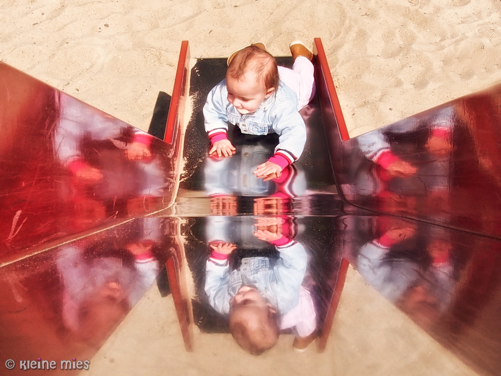 Panasonic Lumix G X Vario 12-35mm F2.8 ASPH Power OIS sample photo. Mirror, mirror on the wall photography