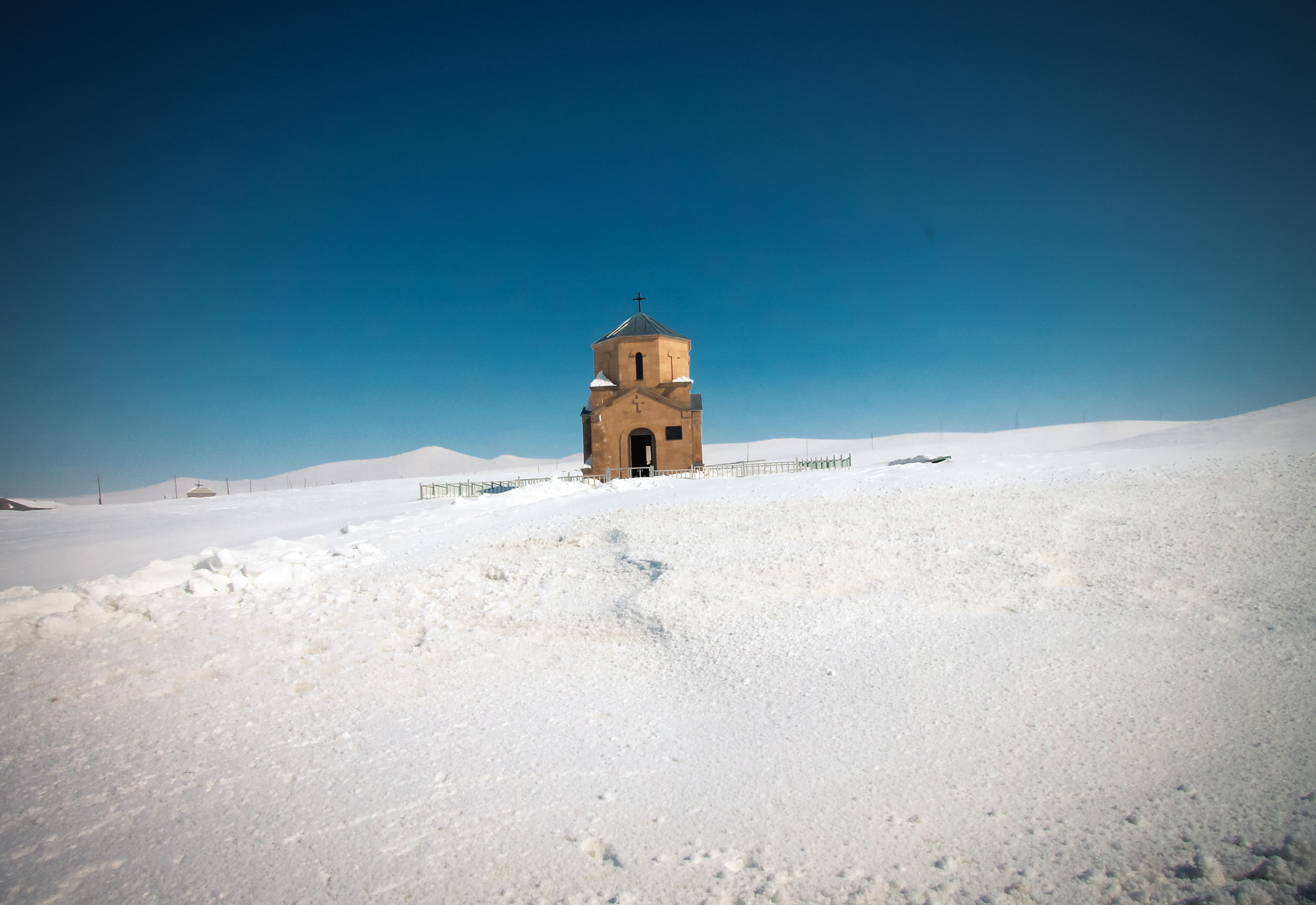 Canon EF-S 10-22mm F3.5-4.5 USM sample photo. Armenia o photography