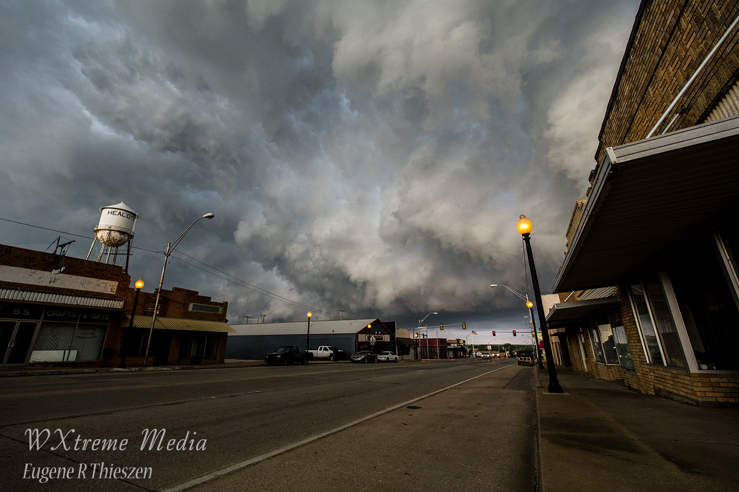 Panasonic Lumix DMC-GH3 + Olympus M.Zuiko Digital ED 7-14mm F2.8 PRO sample photo. Stormy departure photography