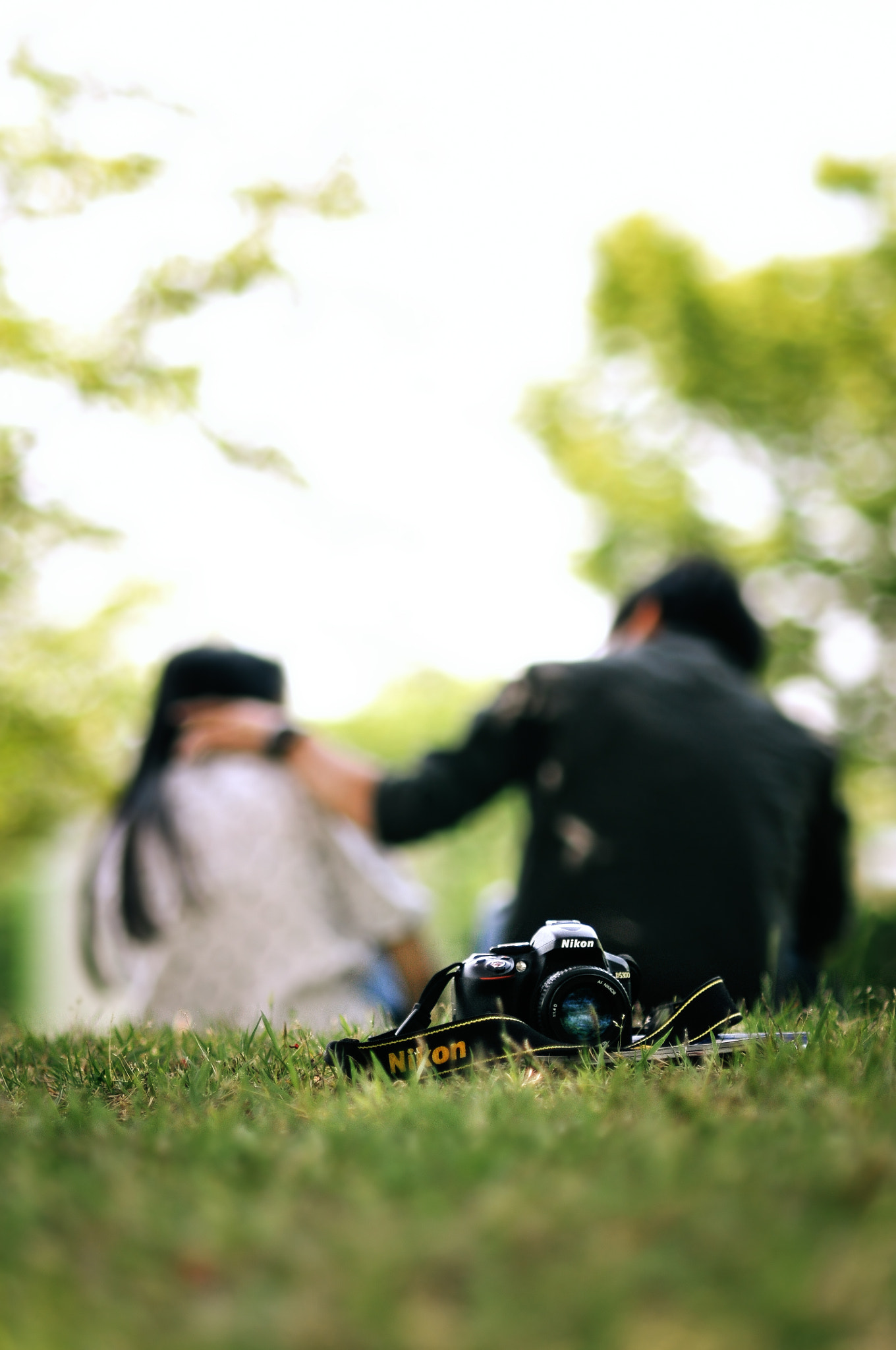 Nikon D300S + AF Nikkor 85mm f/1.8 sample photo. A nikonian and his lover photography